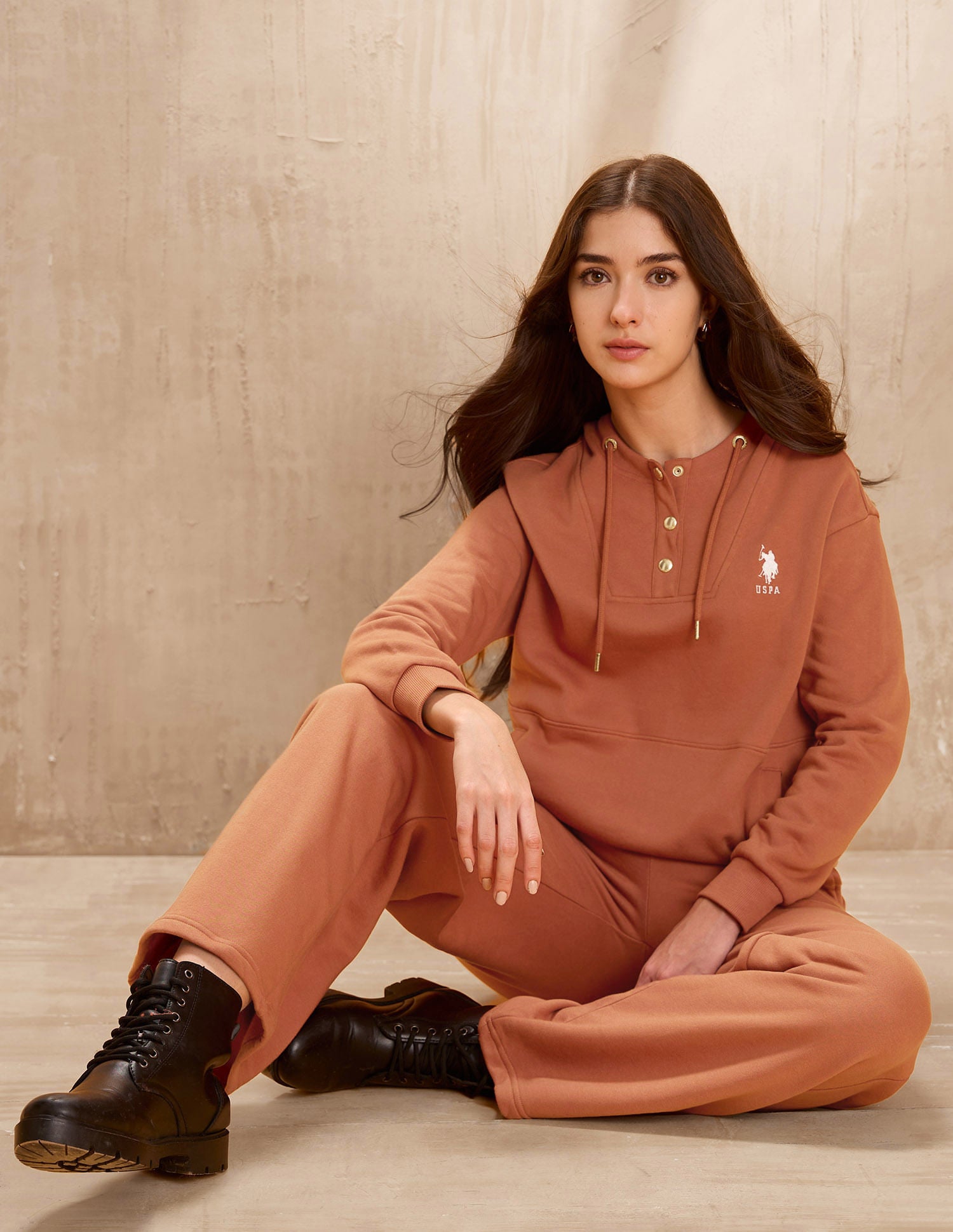Solid Wide Leg Fit Trousers Brown - U.S. Polo Assn. India | Large