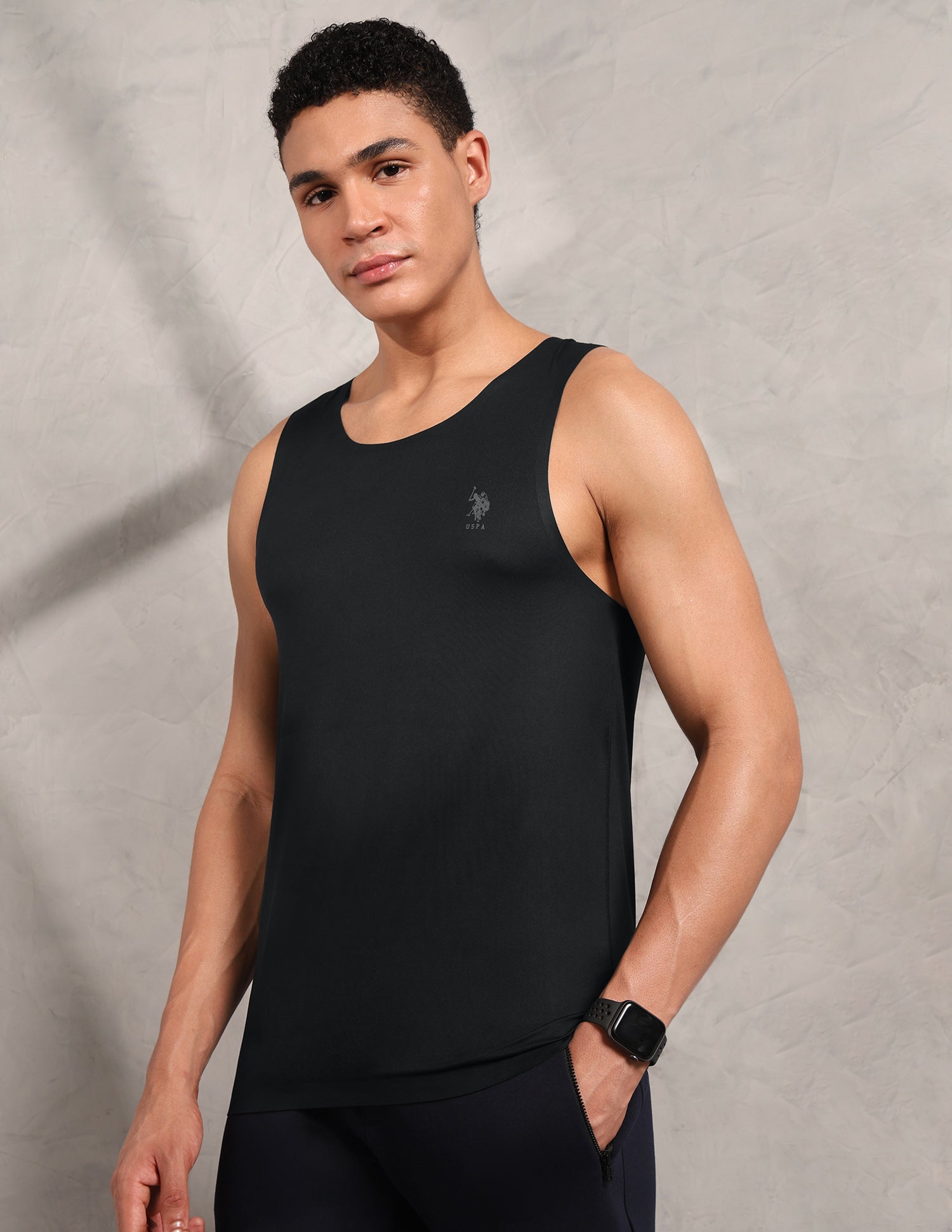 Essential Sports RV002 Seamless Vest Black - U.S. Polo Assn. India | Large