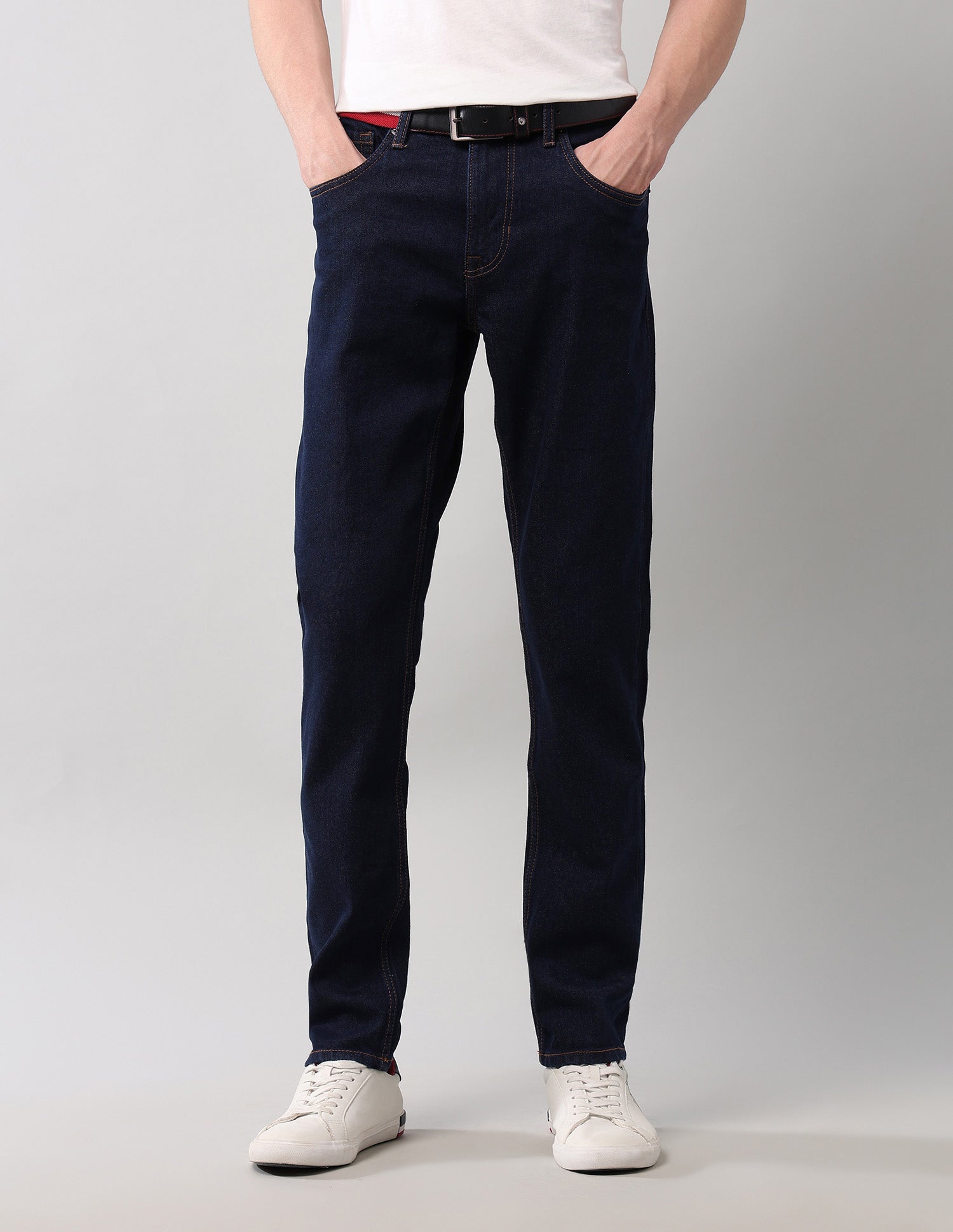 Brandon Slim Tapered Fit Blue Jeans Blue - U.S. Polo Assn. India | Large