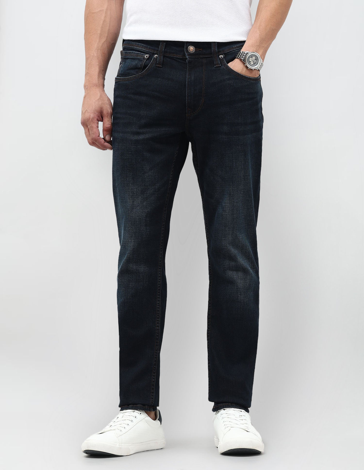 Brandon Slim Tapered Fit Blue Jeans