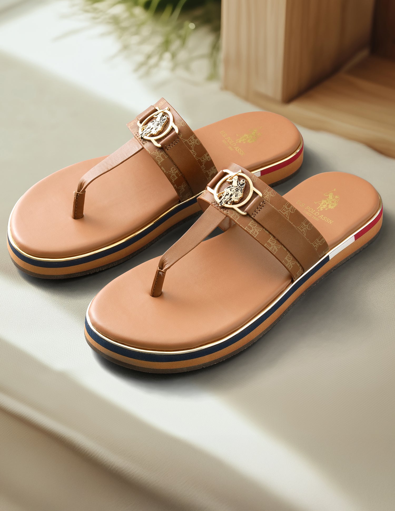 Women Abigail Flat Sandals