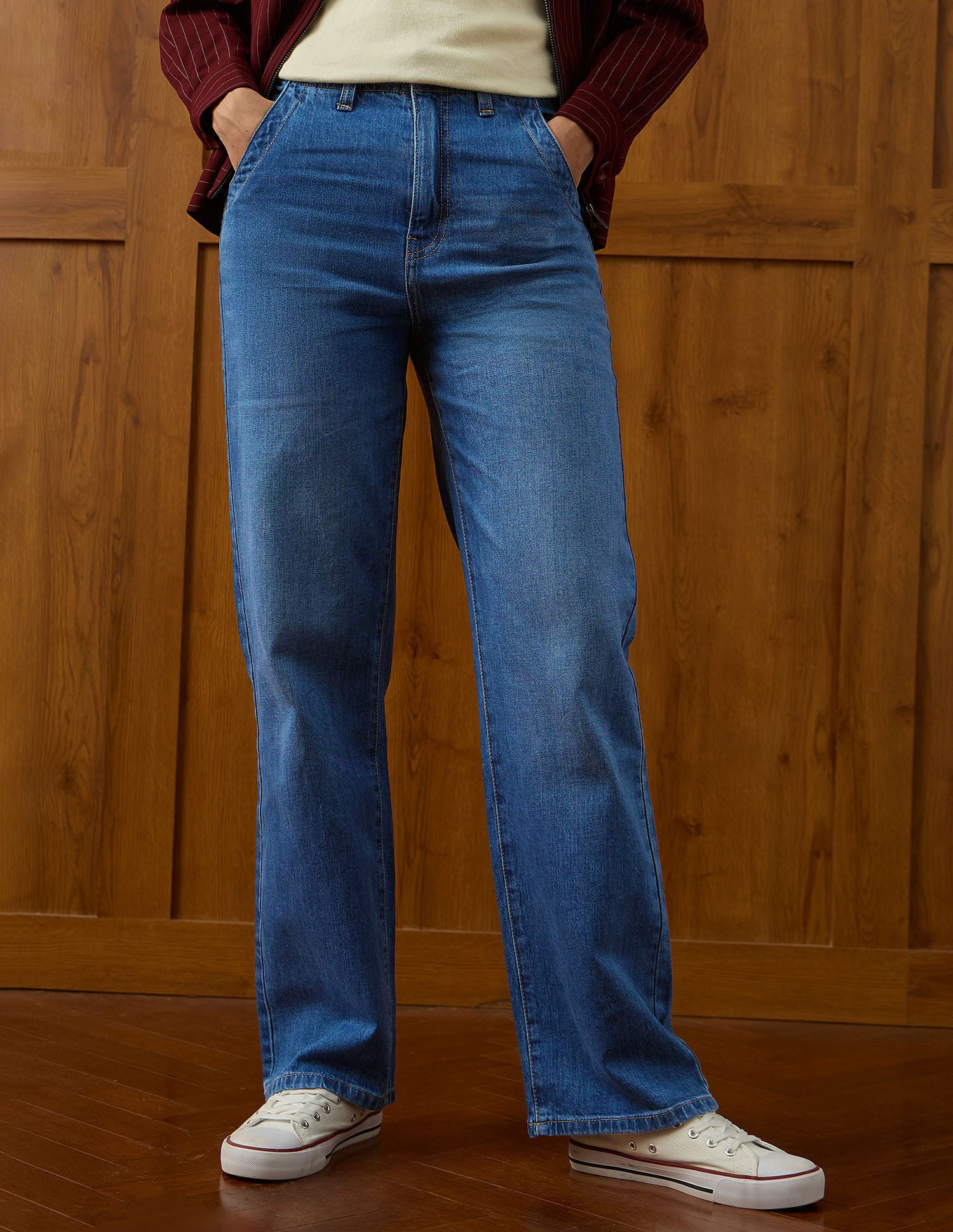 High Rise Straight Fit Jeans