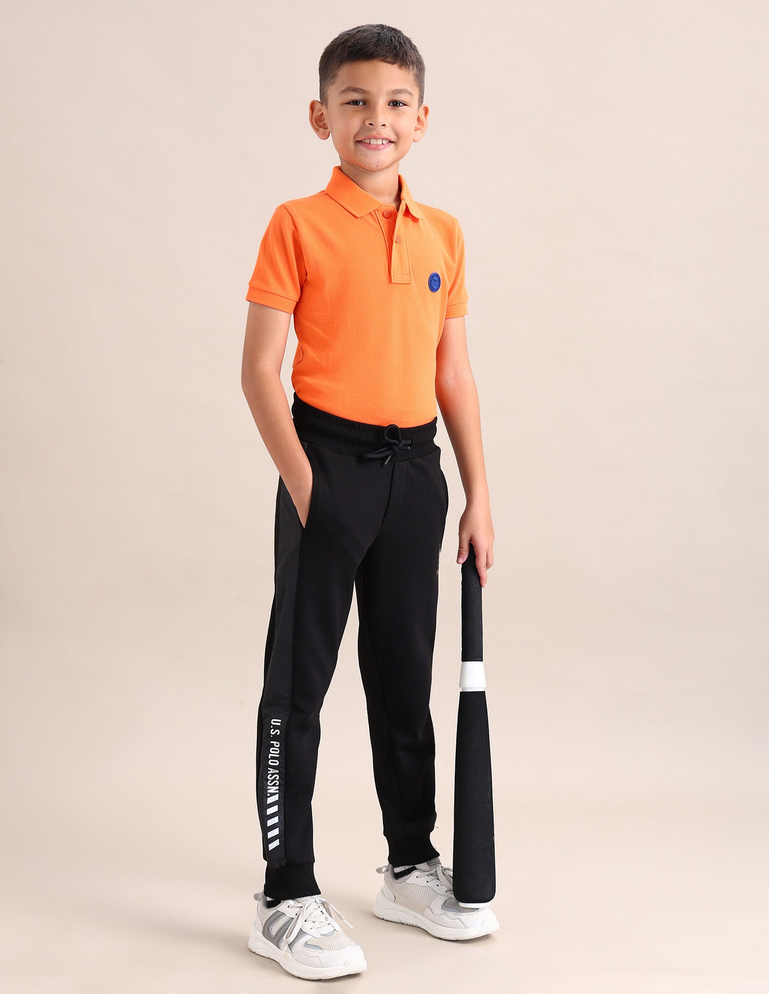 Boys Solid Regular Fit Track Pants