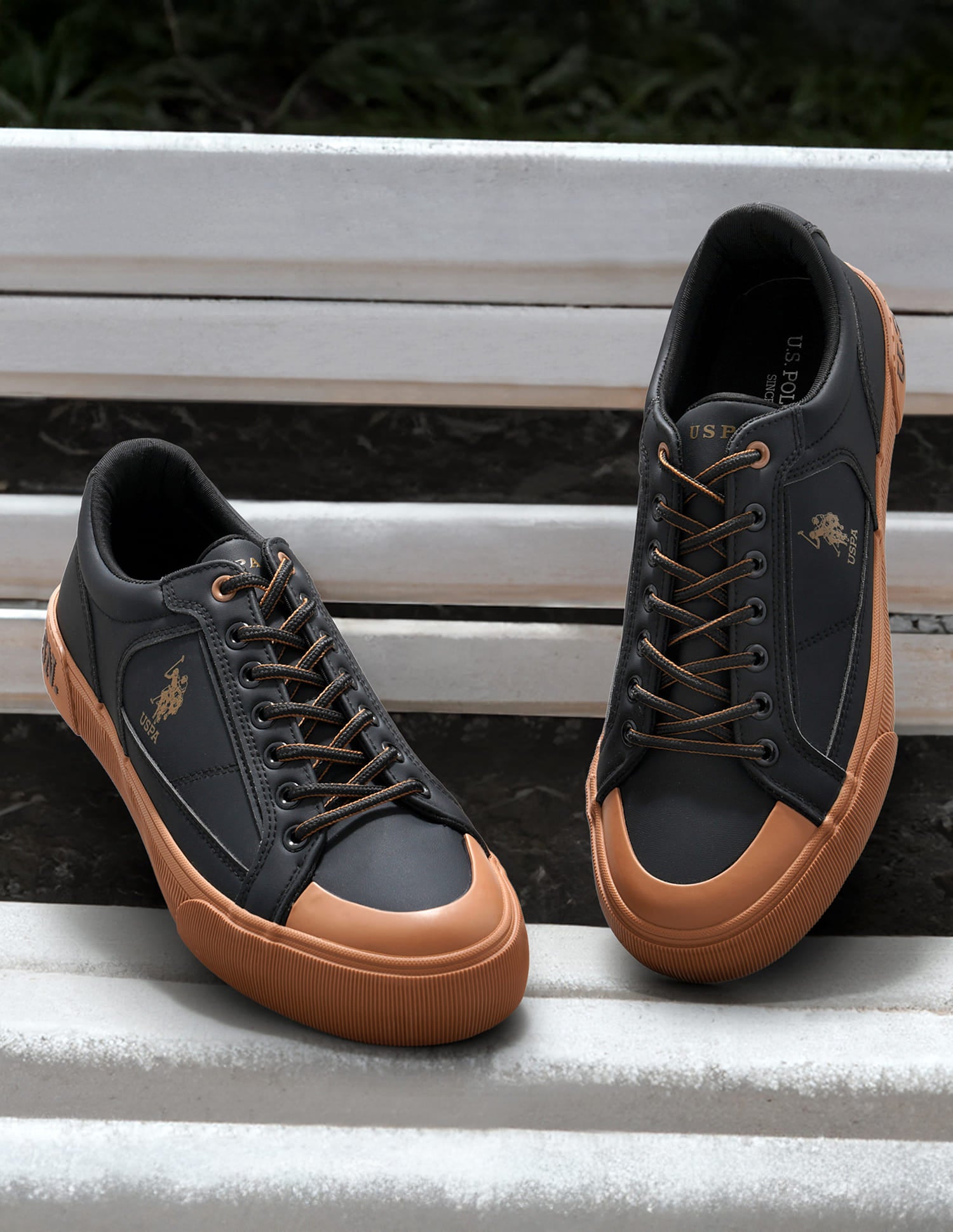 Men Ruben 2.0 Colour Blocked Sneakers Black - U.S. Polo Assn. India | Large