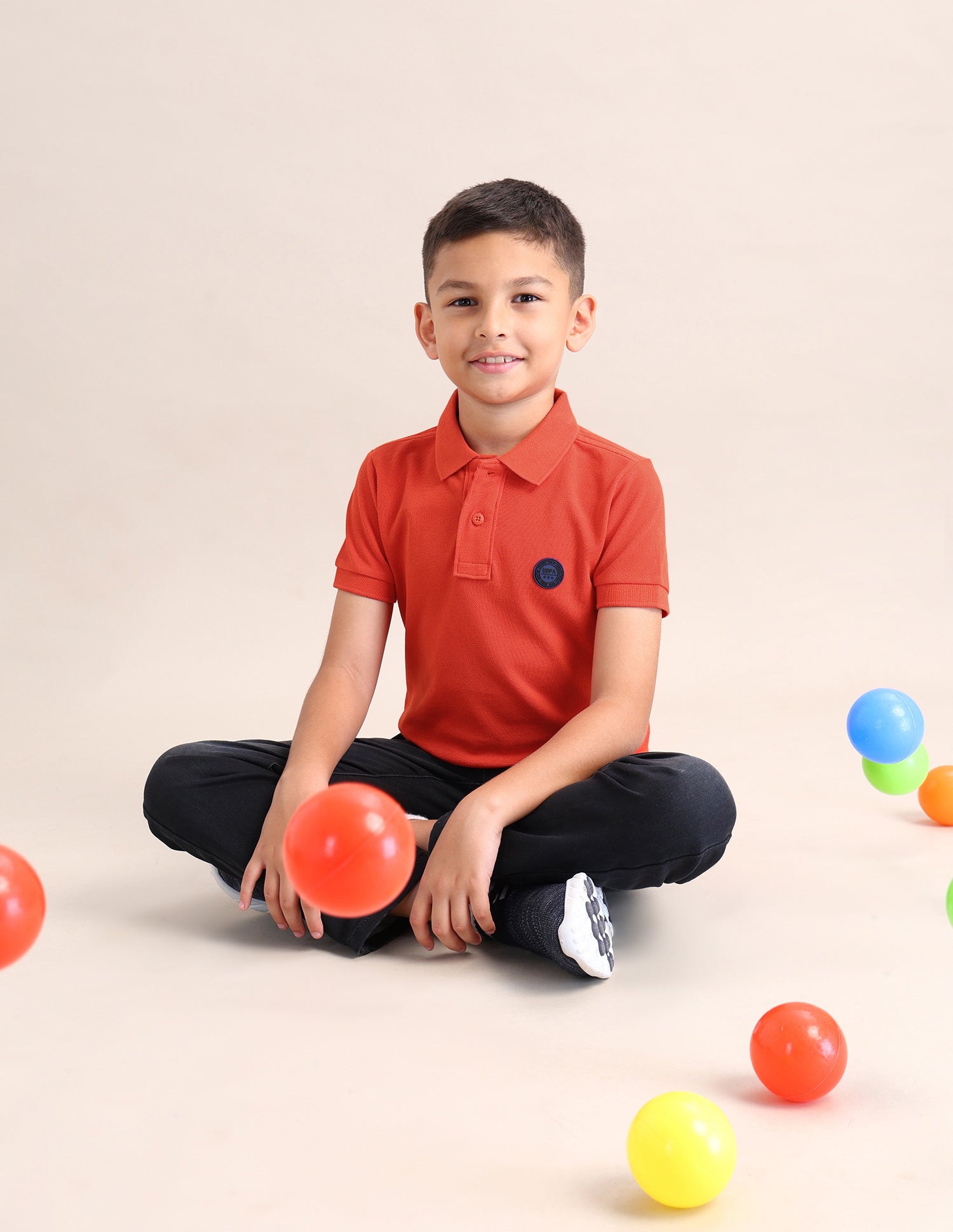 Boys Solid Regular Fit T-Shirt