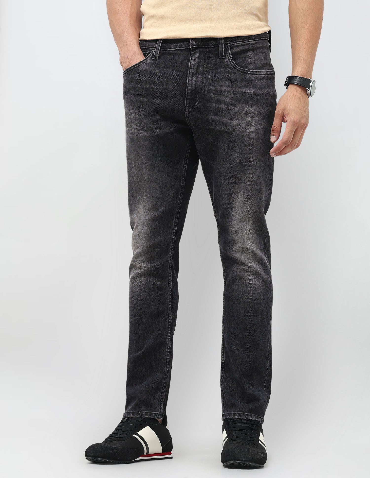 Henry Tapered Fit Black Jeans