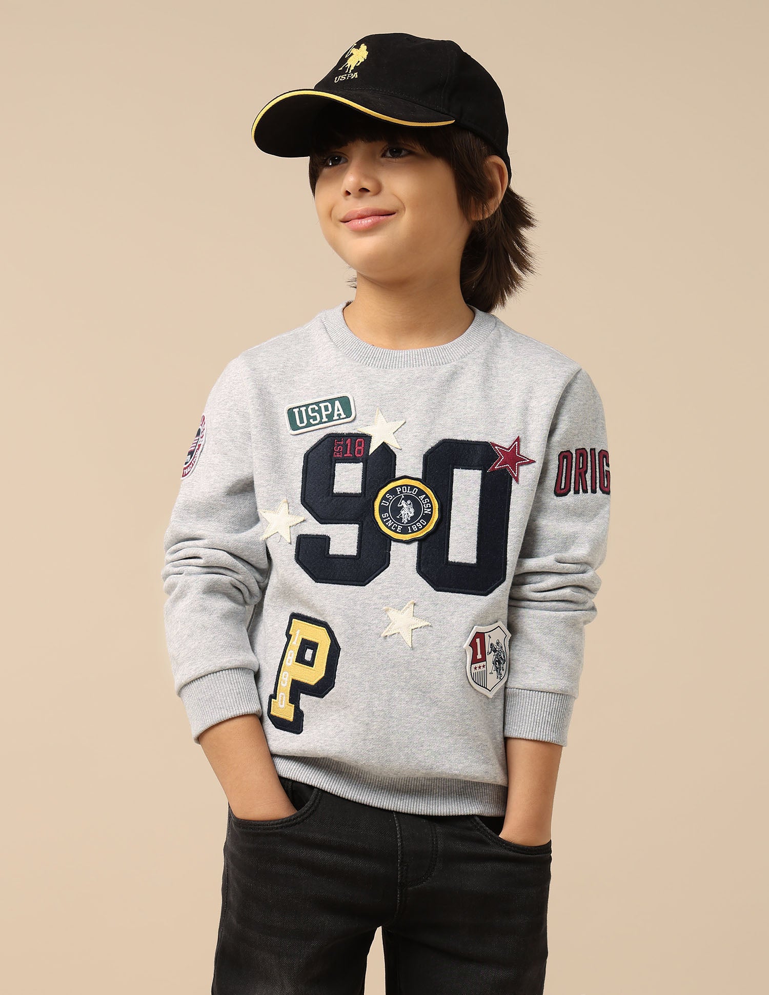 Boys Appliqued Regular Fit Sweatshirt