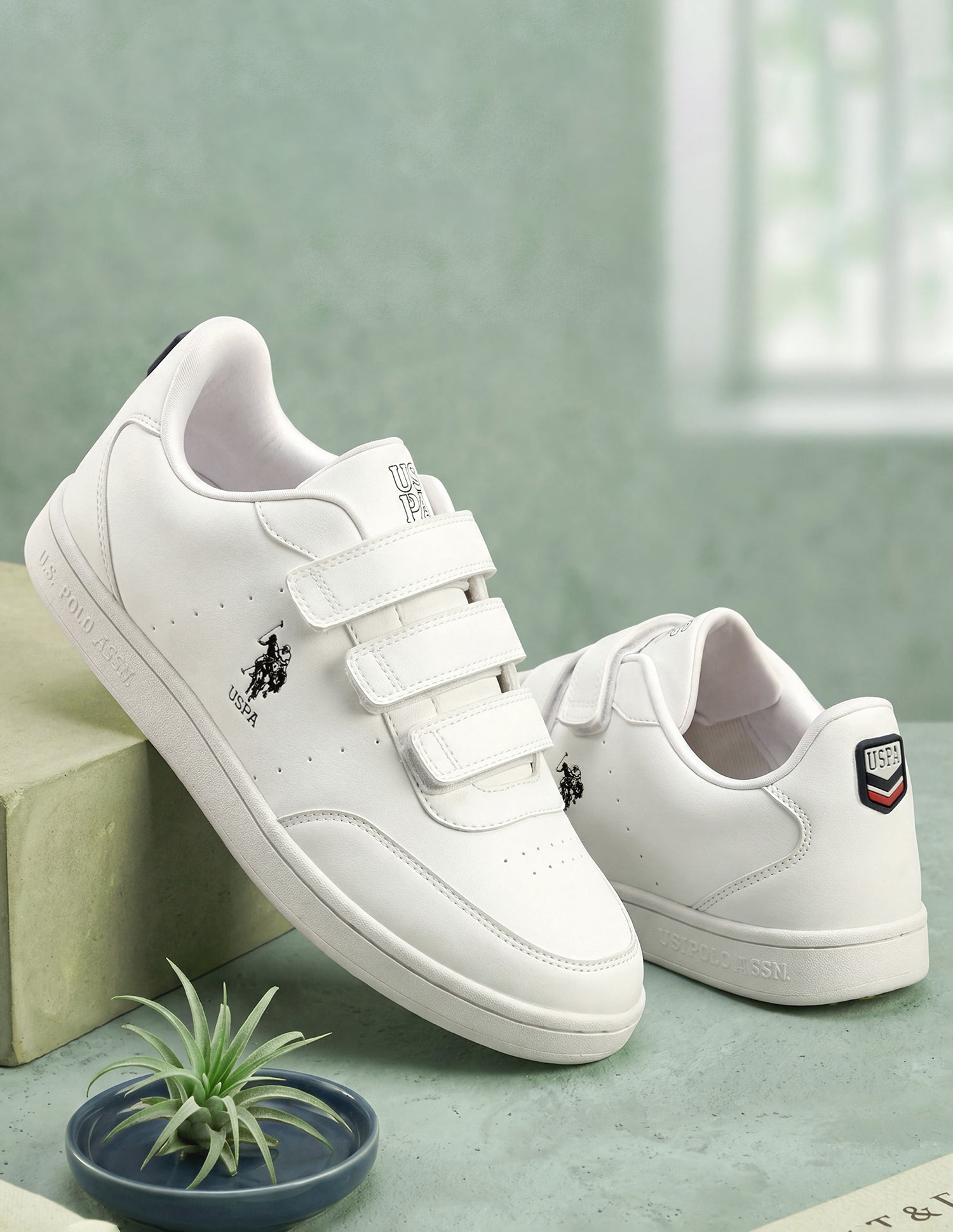 Men Elio Velcro Sneakers