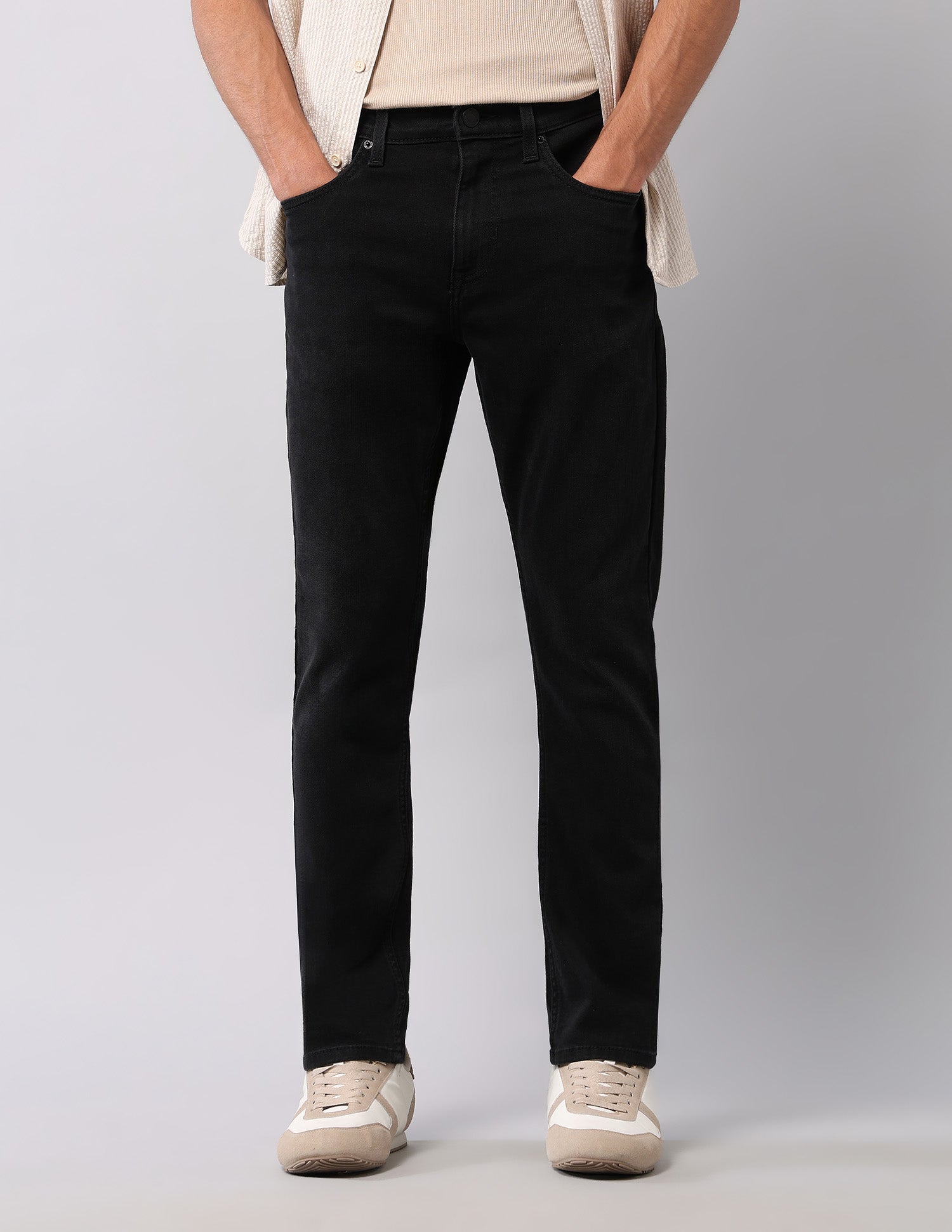 Henry Tapered Fit Black Jeans