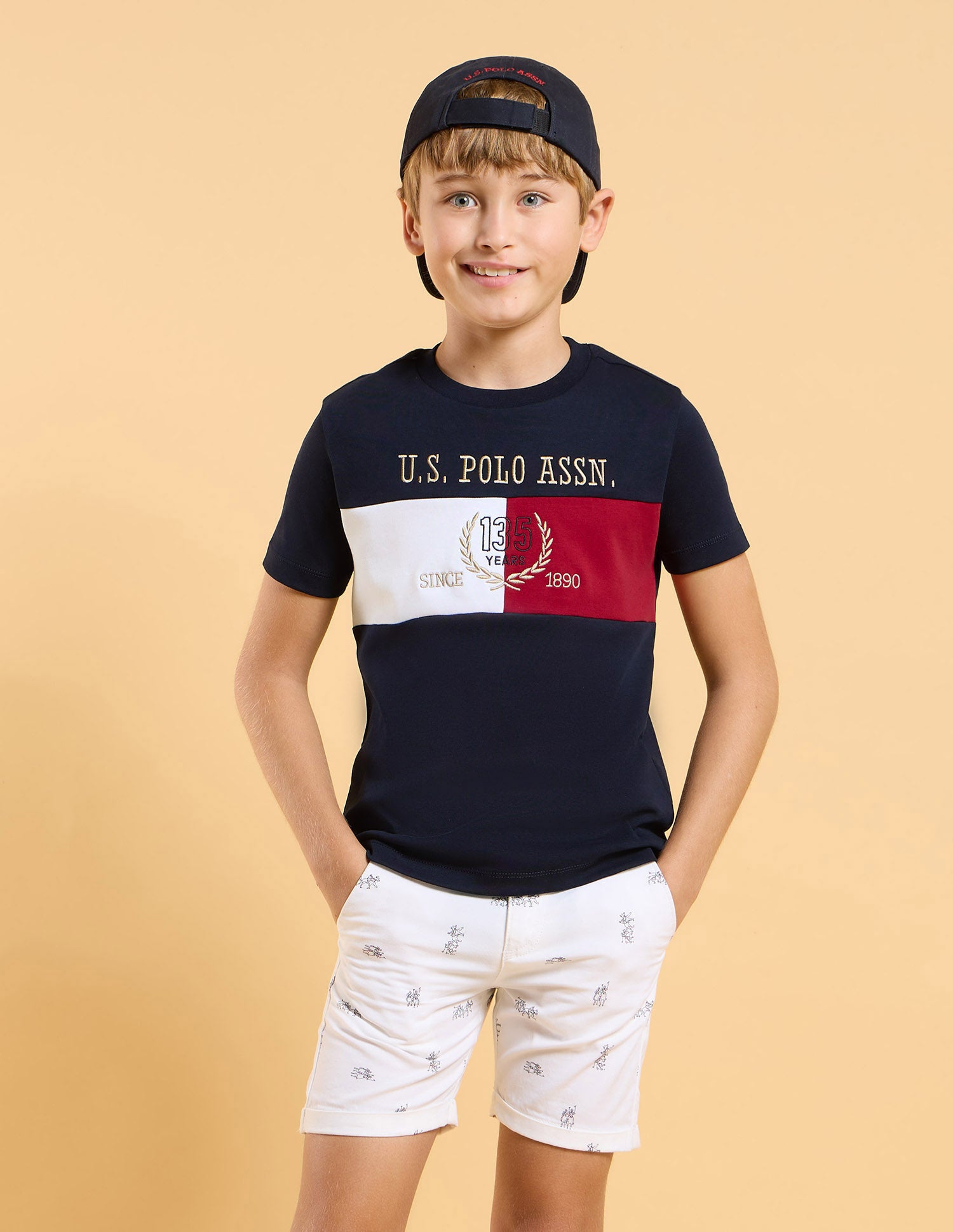 Boys Colourblocked Regular Fit T-Shirt