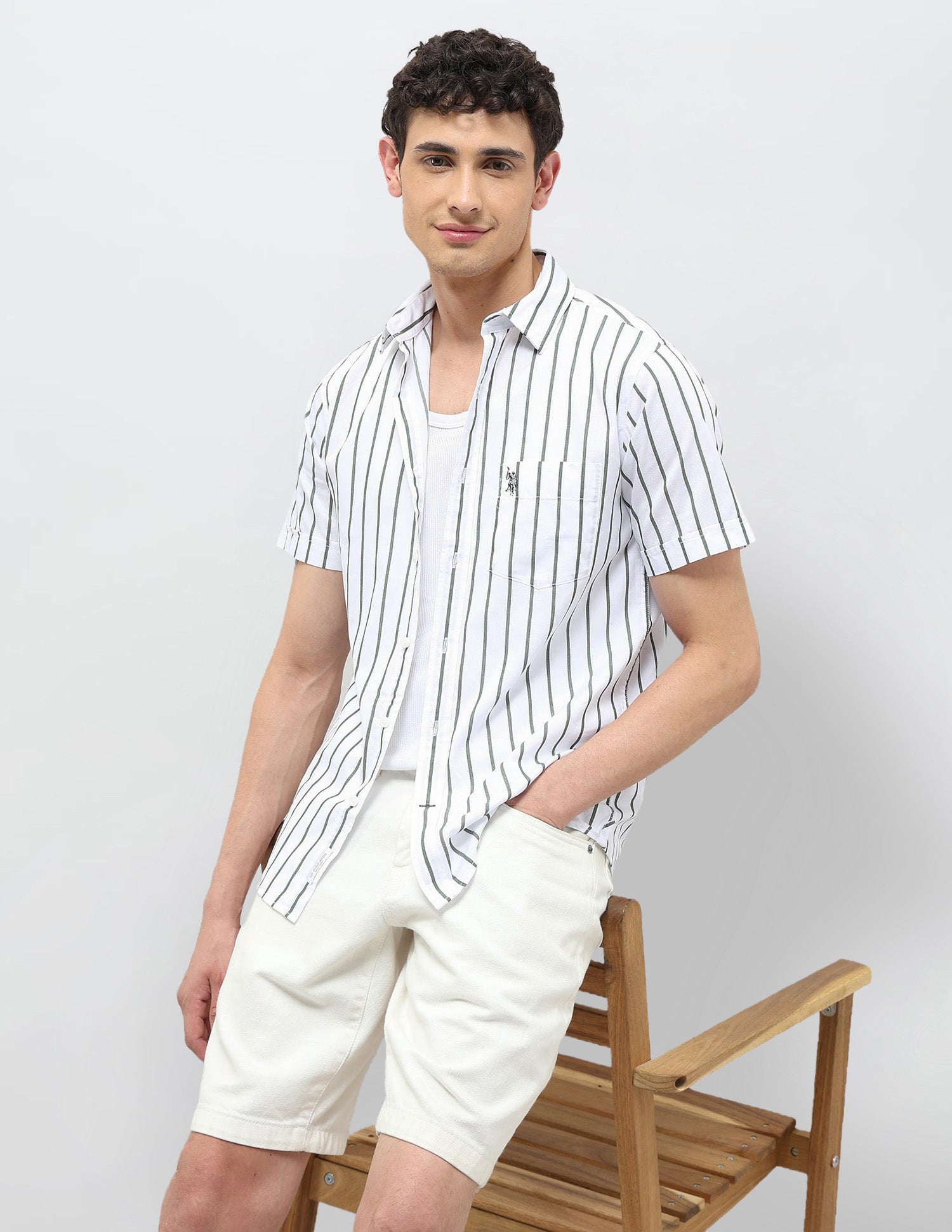Vertical Striped Tailored Fit Shirt