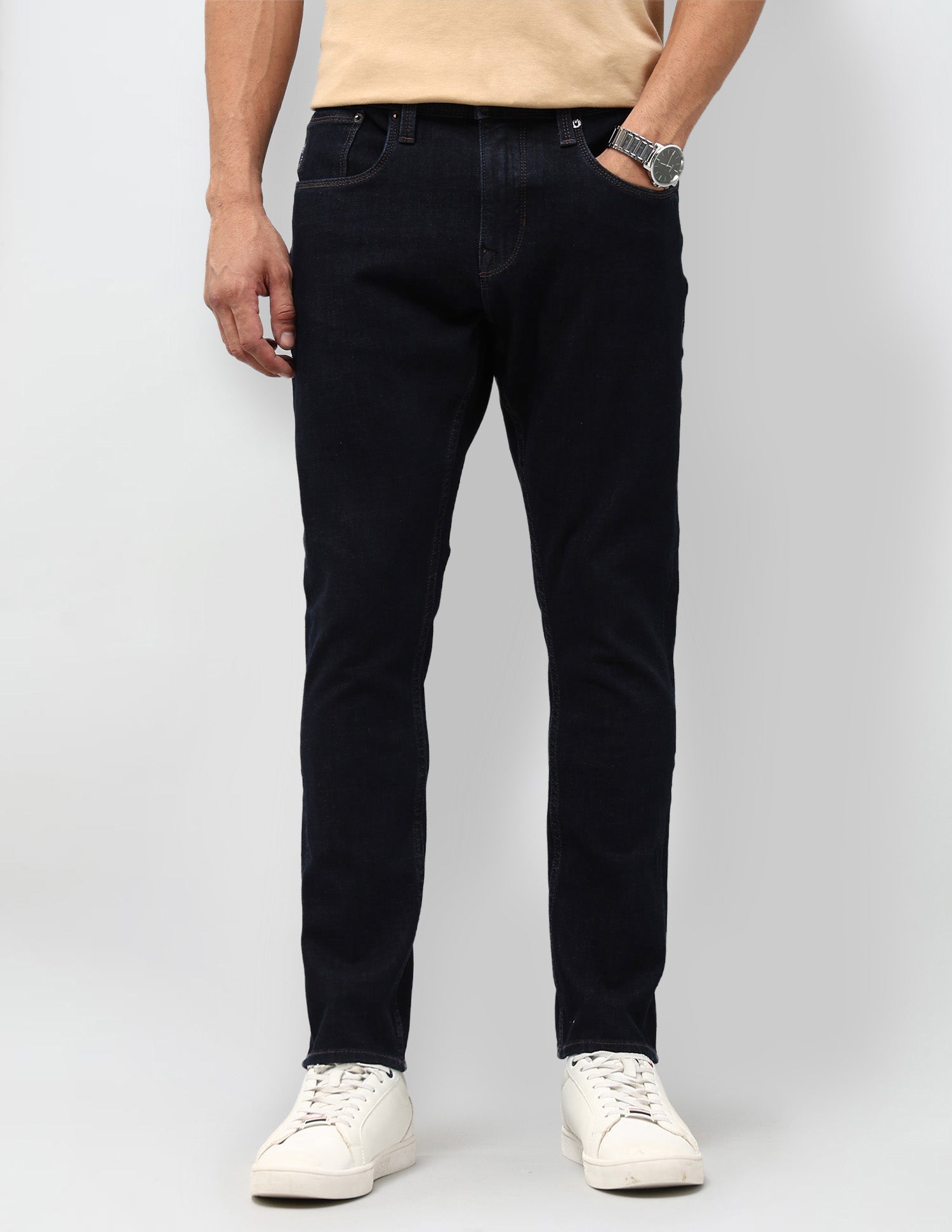 Henry Tapered Fit Blue Jeans