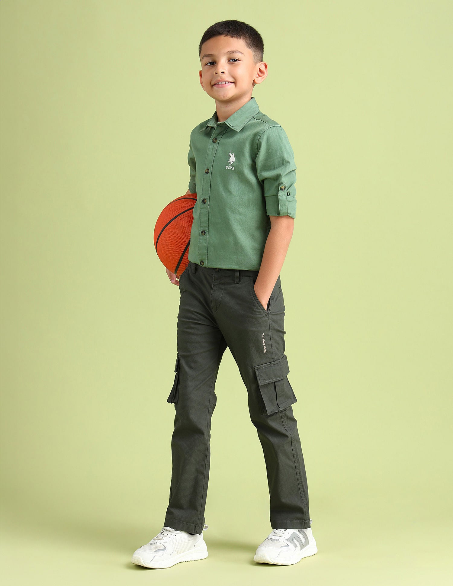 Boys Mid Rise Relaxed Fit Trousers
