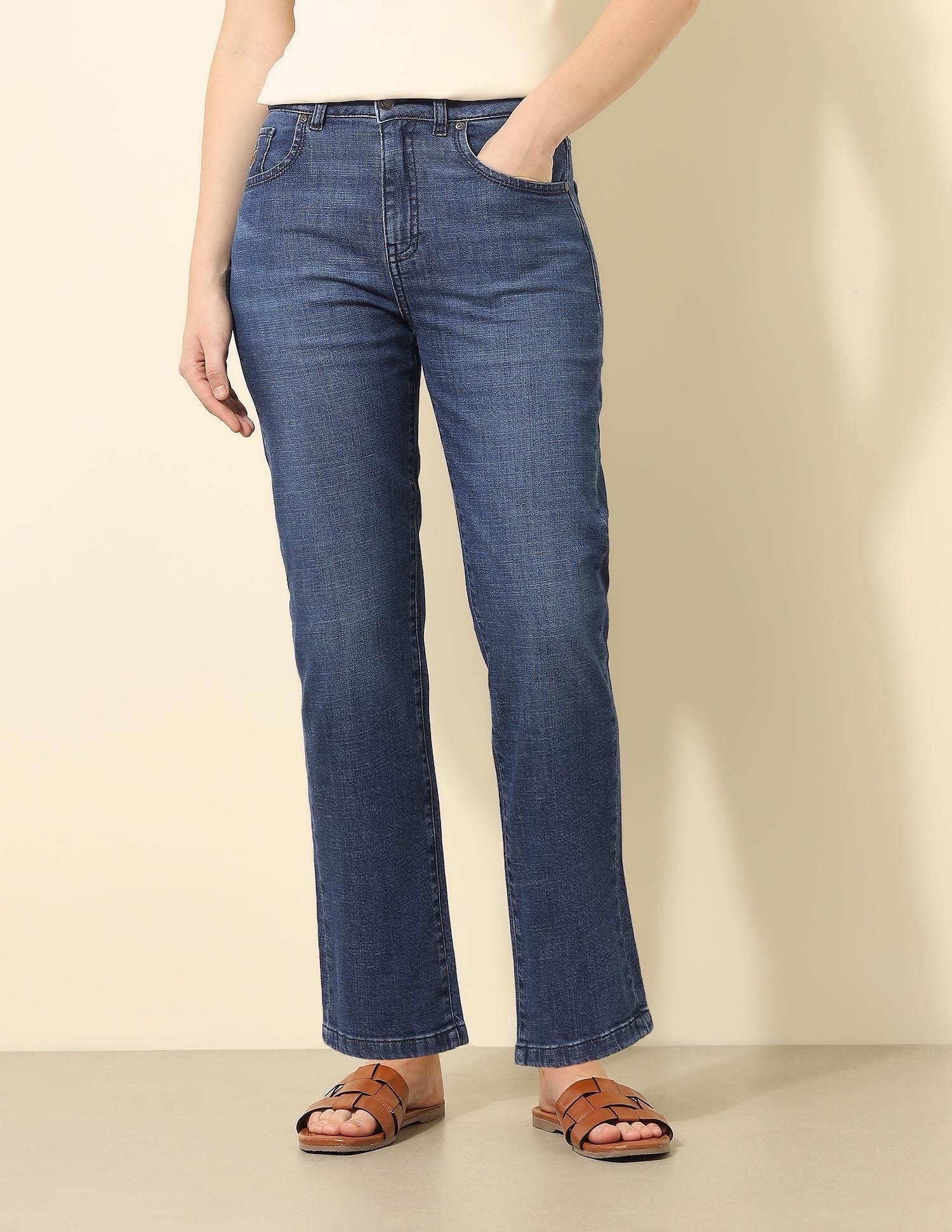 High Rise Straight Fit Jeans