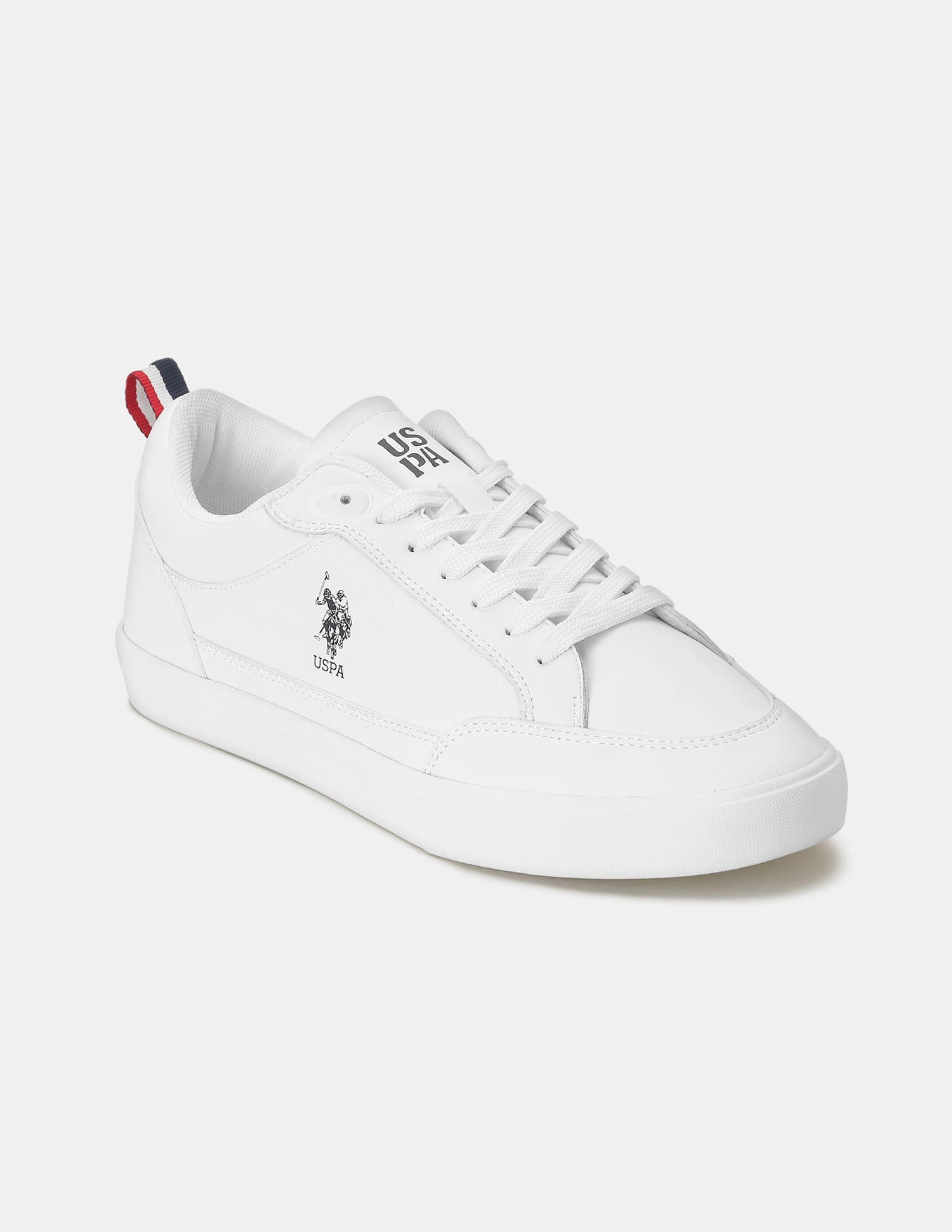 Men Solid Lucian 2.0 Sneakers