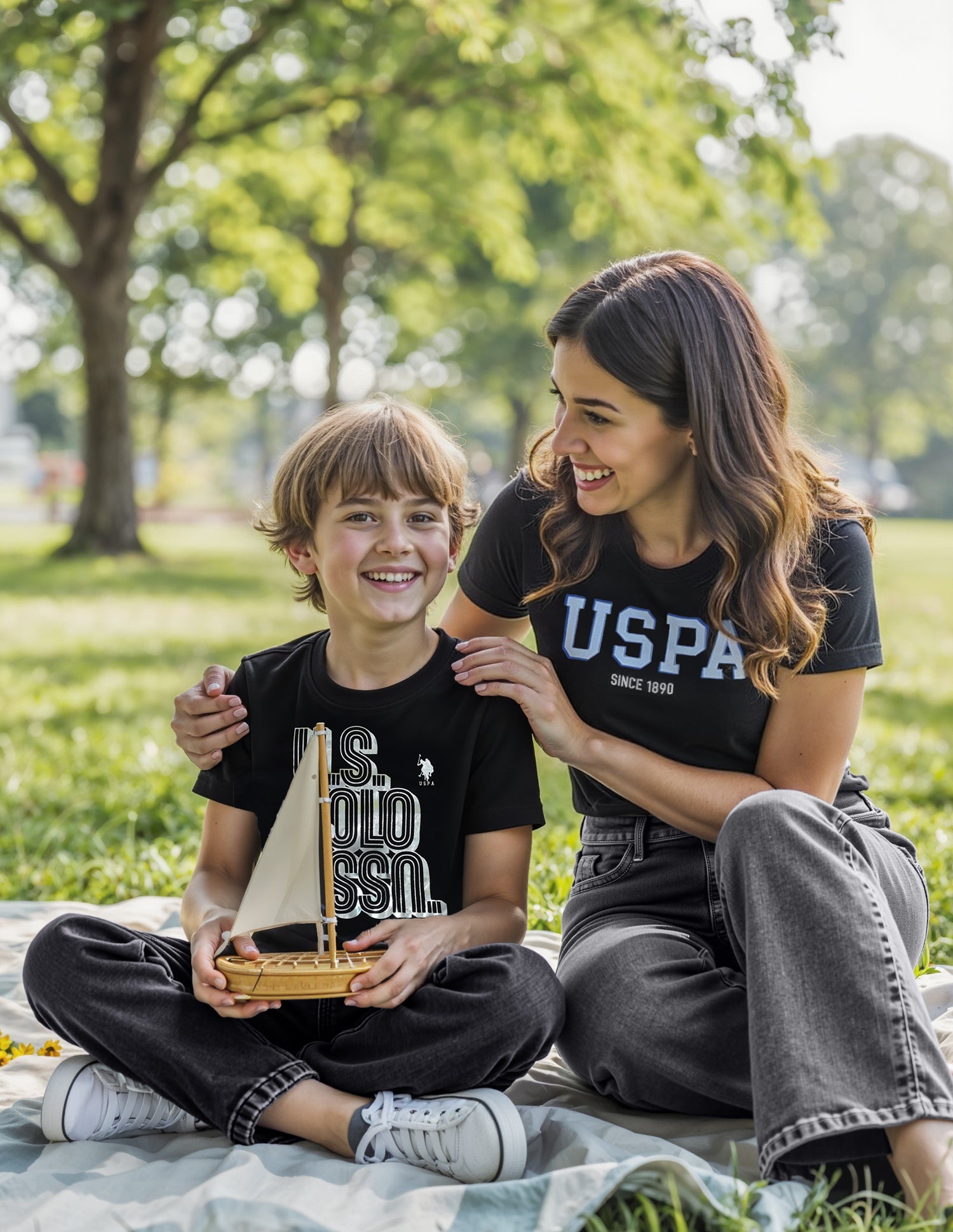 Boys Brand Printed Regular Fit T-Shirt Black - U.S. POLO ASSN. | Large