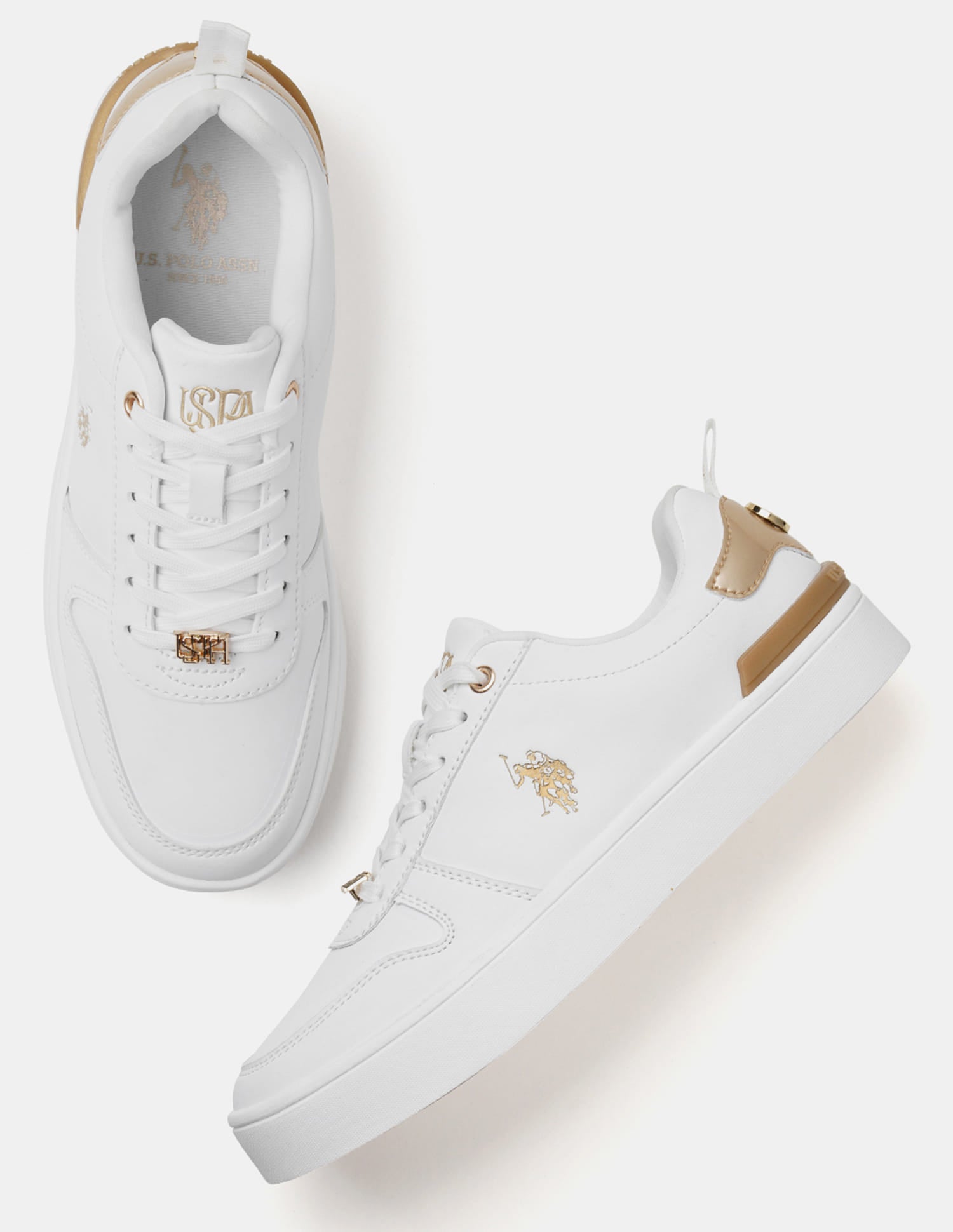 Women Arya 3.0 Low Top Sneakers