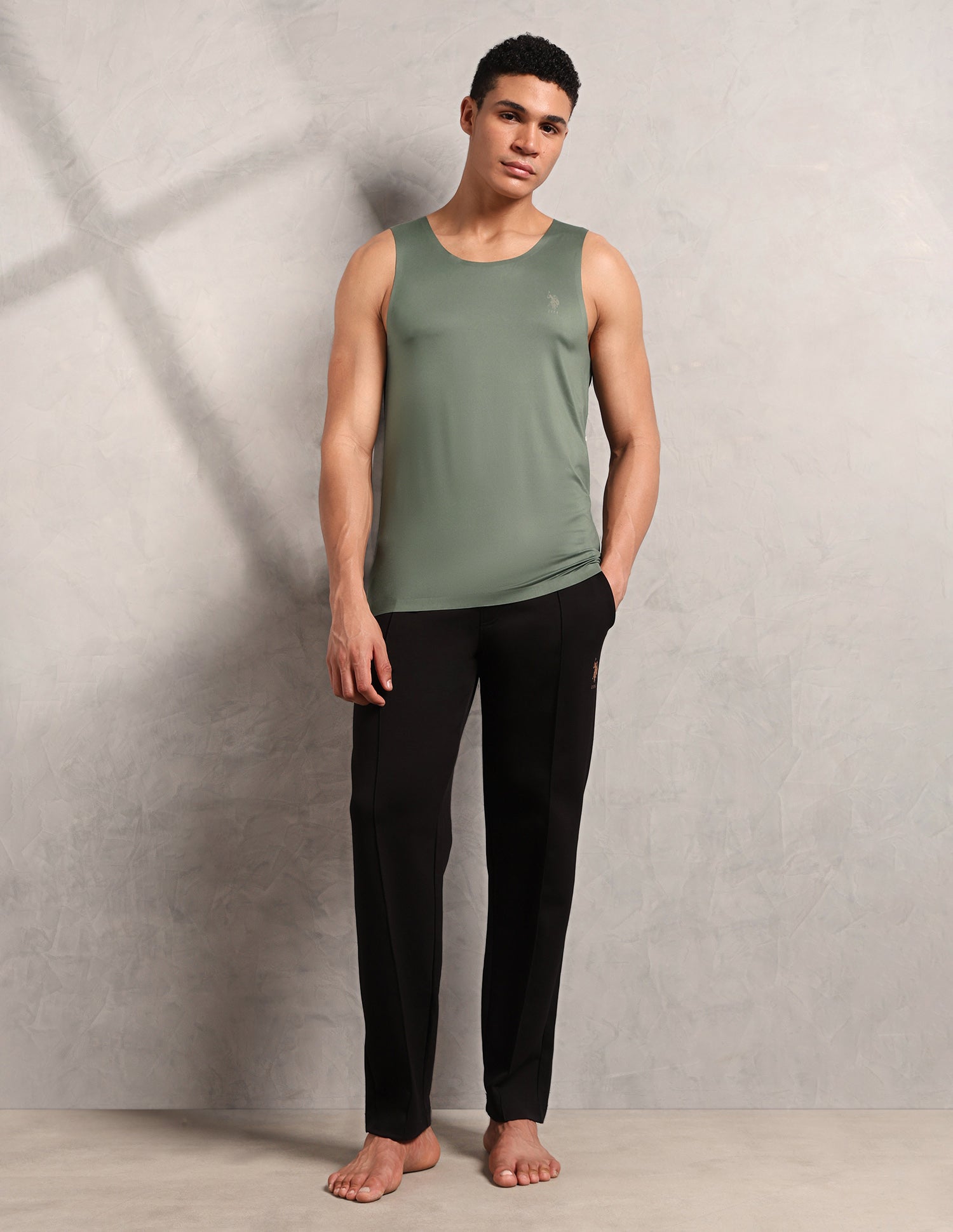 Essential Sports RV002 Seamless Vest Olive - U.S. Polo Assn. India | Large
