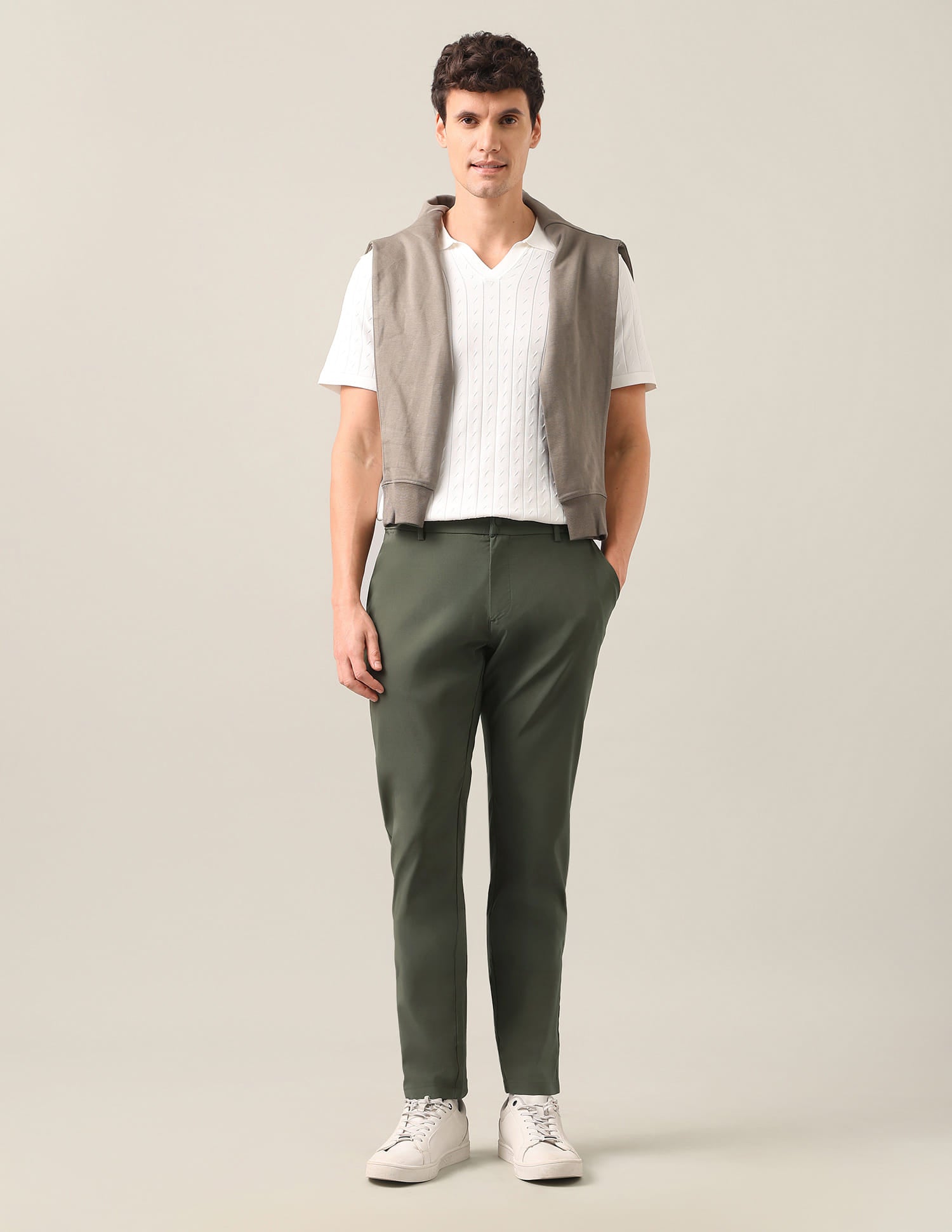 Austin Trim Regular Fit Mid Rise Trousers Green - U.S. Polo Assn. India | Large