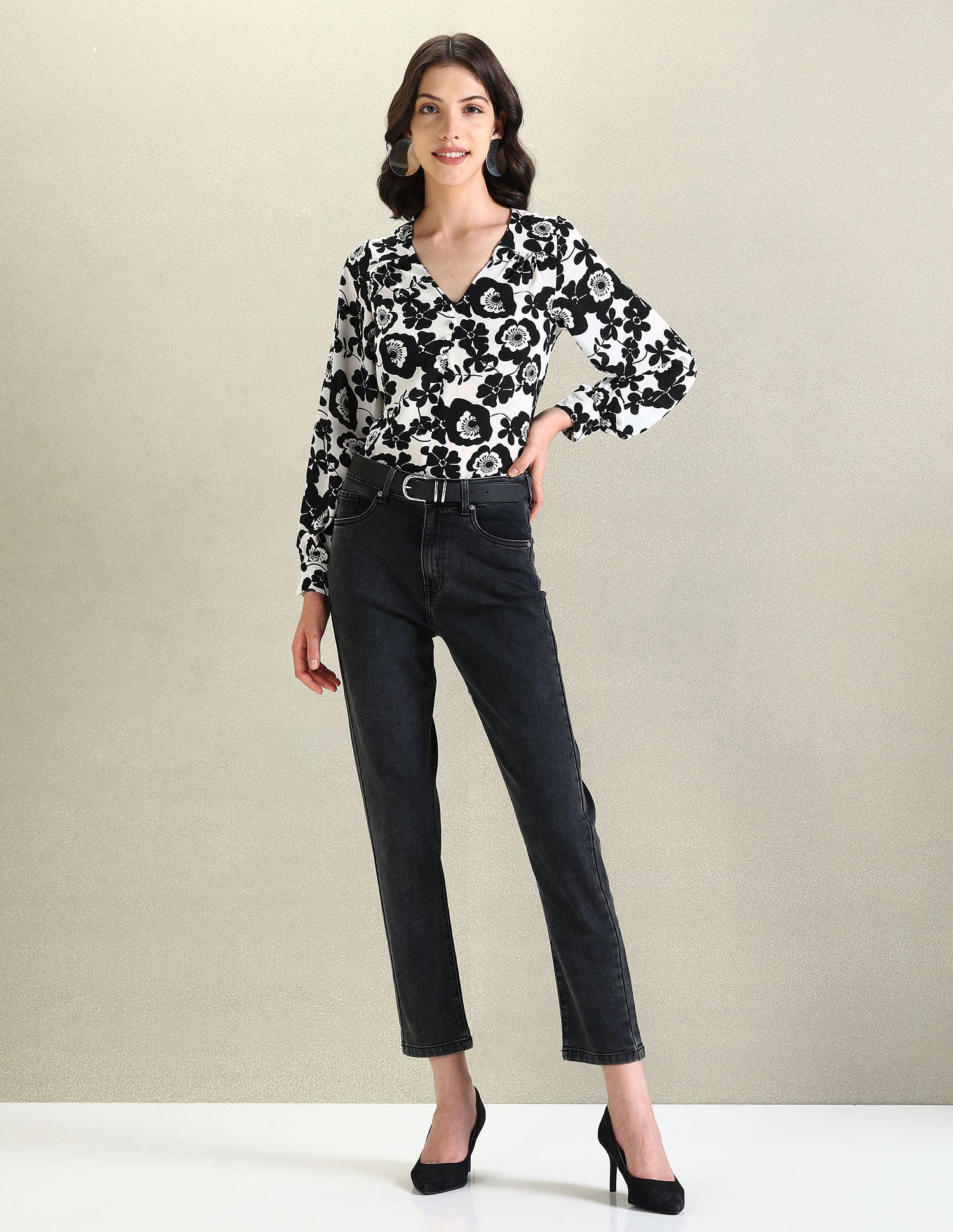 Floral Print V-Neck Top Black and White - U.S. POLO ASSN. | Large