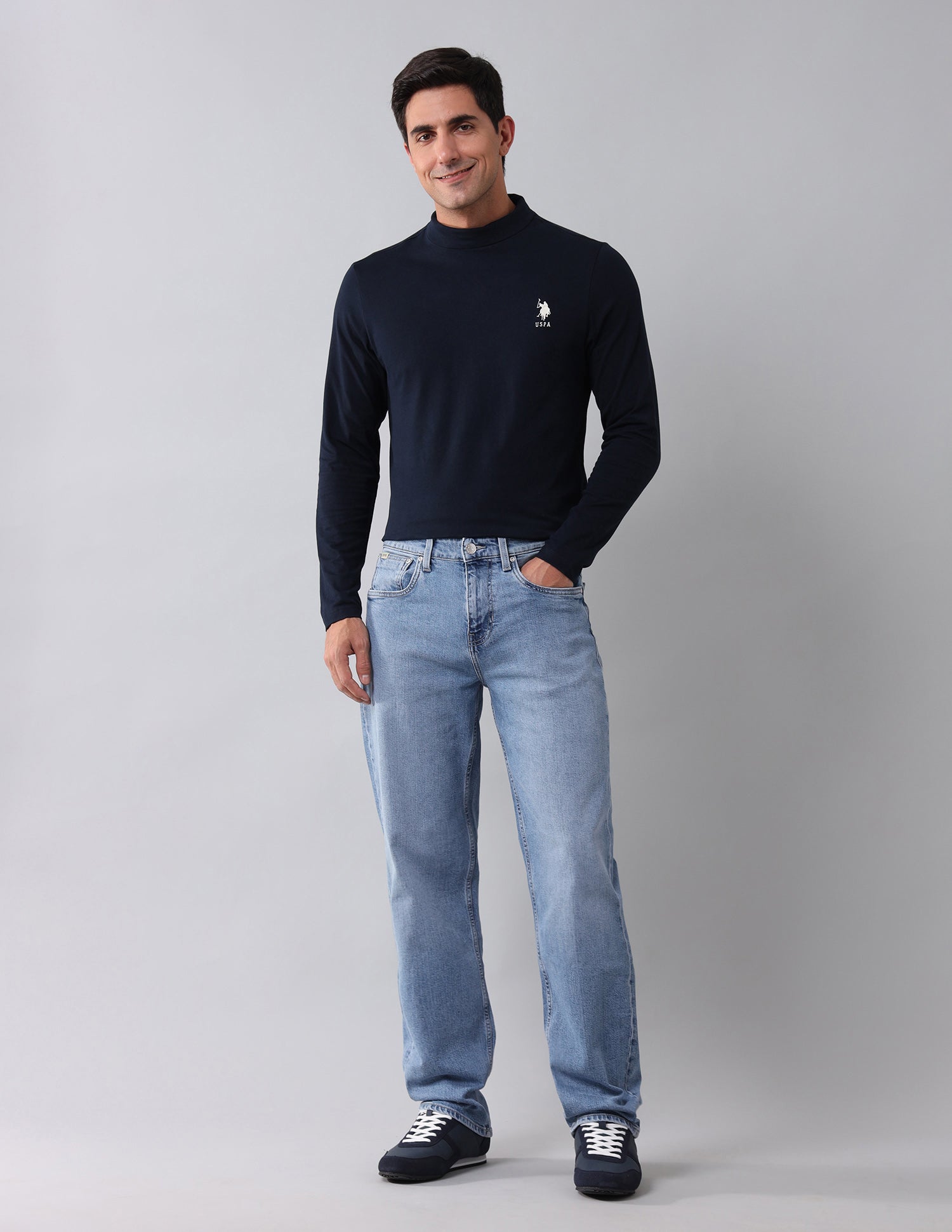 Shawn Relaxed Fit Blue Jeans Light Wash - U.S. Polo Assn. India | Large