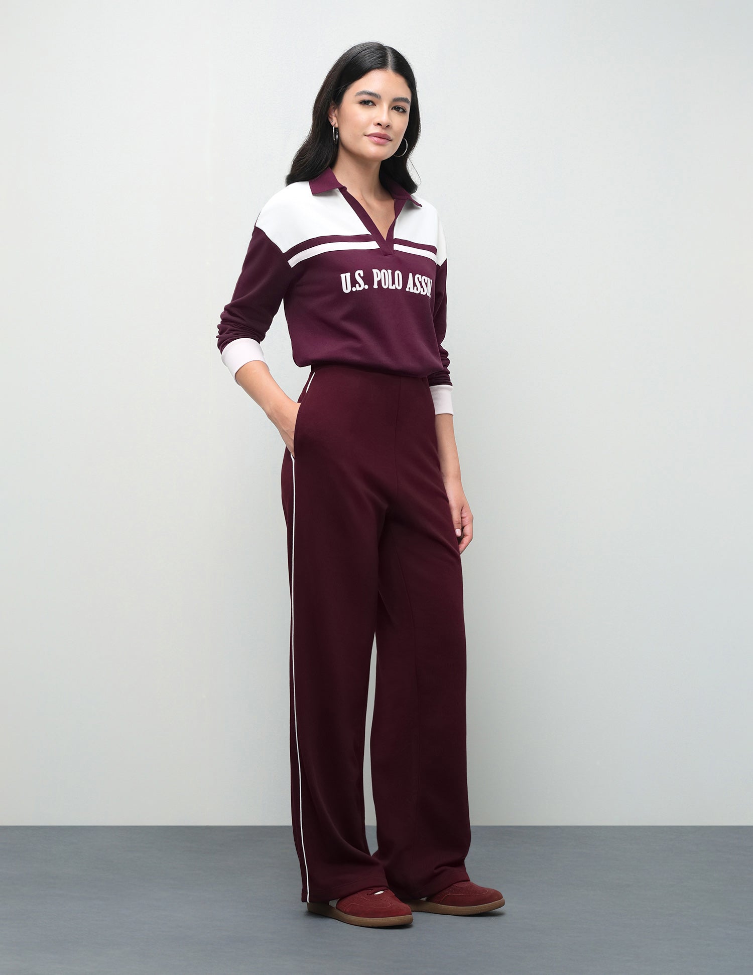 Colourblocked Regular Fit Cropped Sweatshirt Wine - U.S. Polo Assn. India | Large