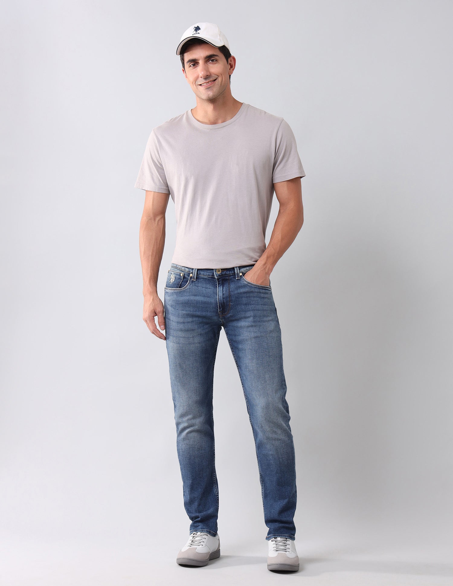 Brandon Slim Tapered Blue Jeans Mid Wash - U.S. Polo Assn. India | Large