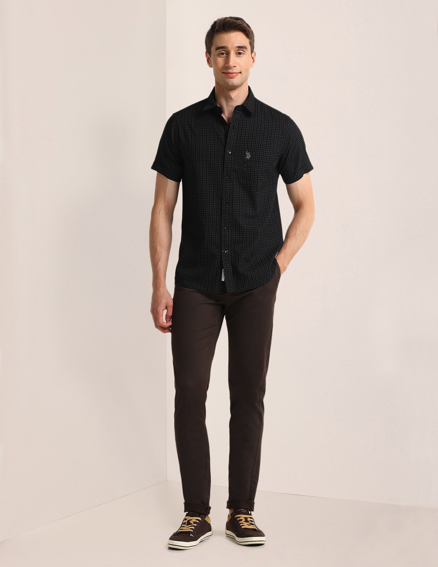 Tailored Fit Geometric Shirt Black - U.S. Polo Assn. India | Large