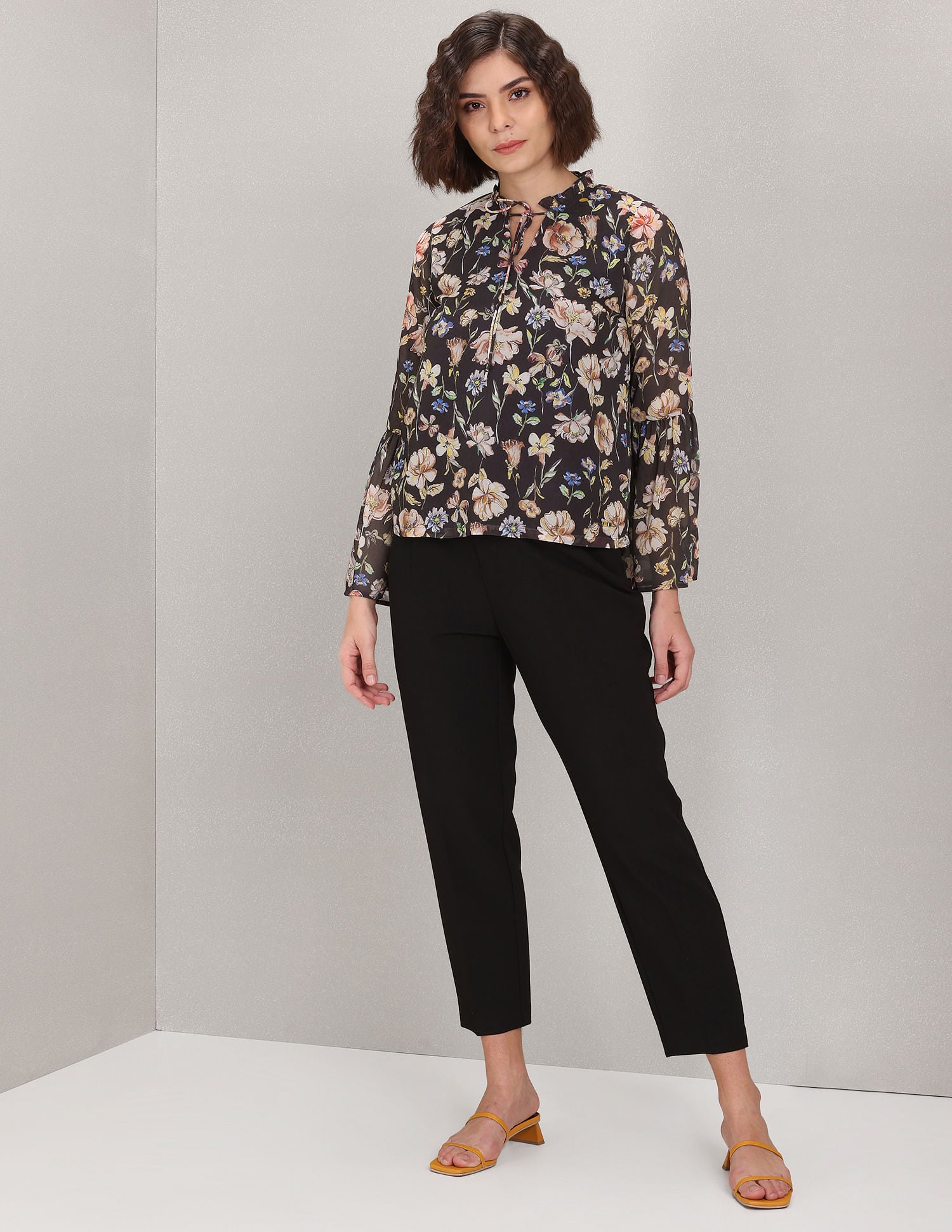 Black Floral Print Bell Sleeve Top – U.S. Polo Assn. India