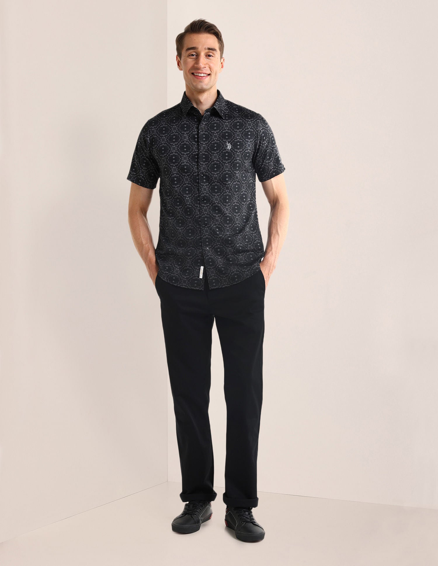 Riley Straight Fit Solid Trousers Black - U.S. POLO ASSN. | Large