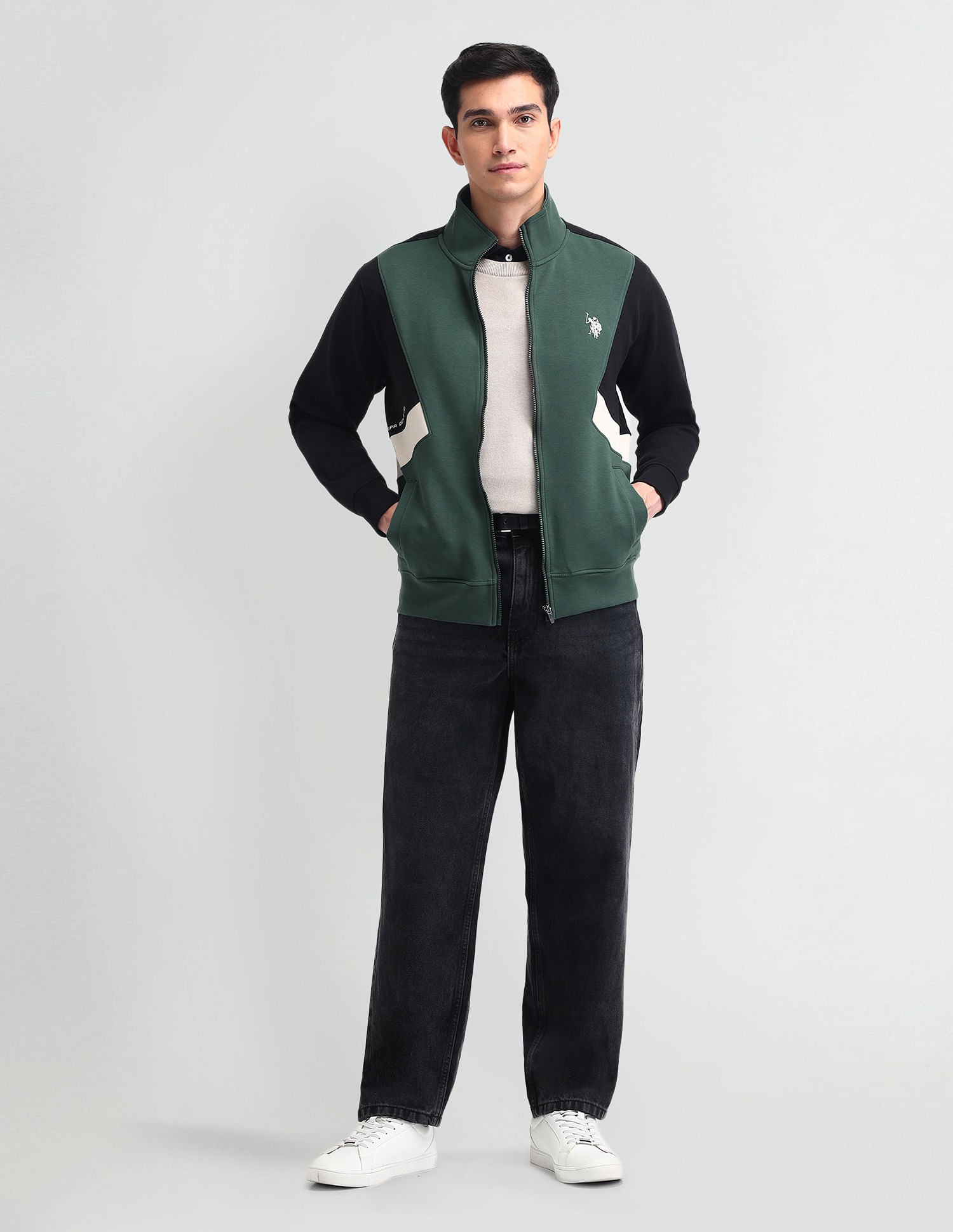 Regular Fit Colourblocked Sweatshirt Black - U.S. Polo Assn. India | Large