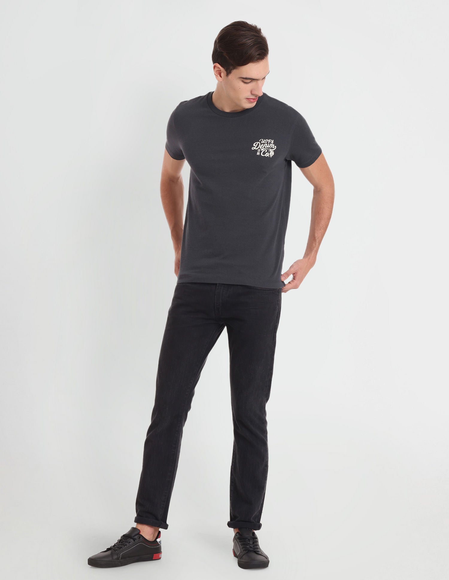 Muscle Fit Textured Solid T-Shirt Dark Grey - U.S. Polo Assn. India | Large