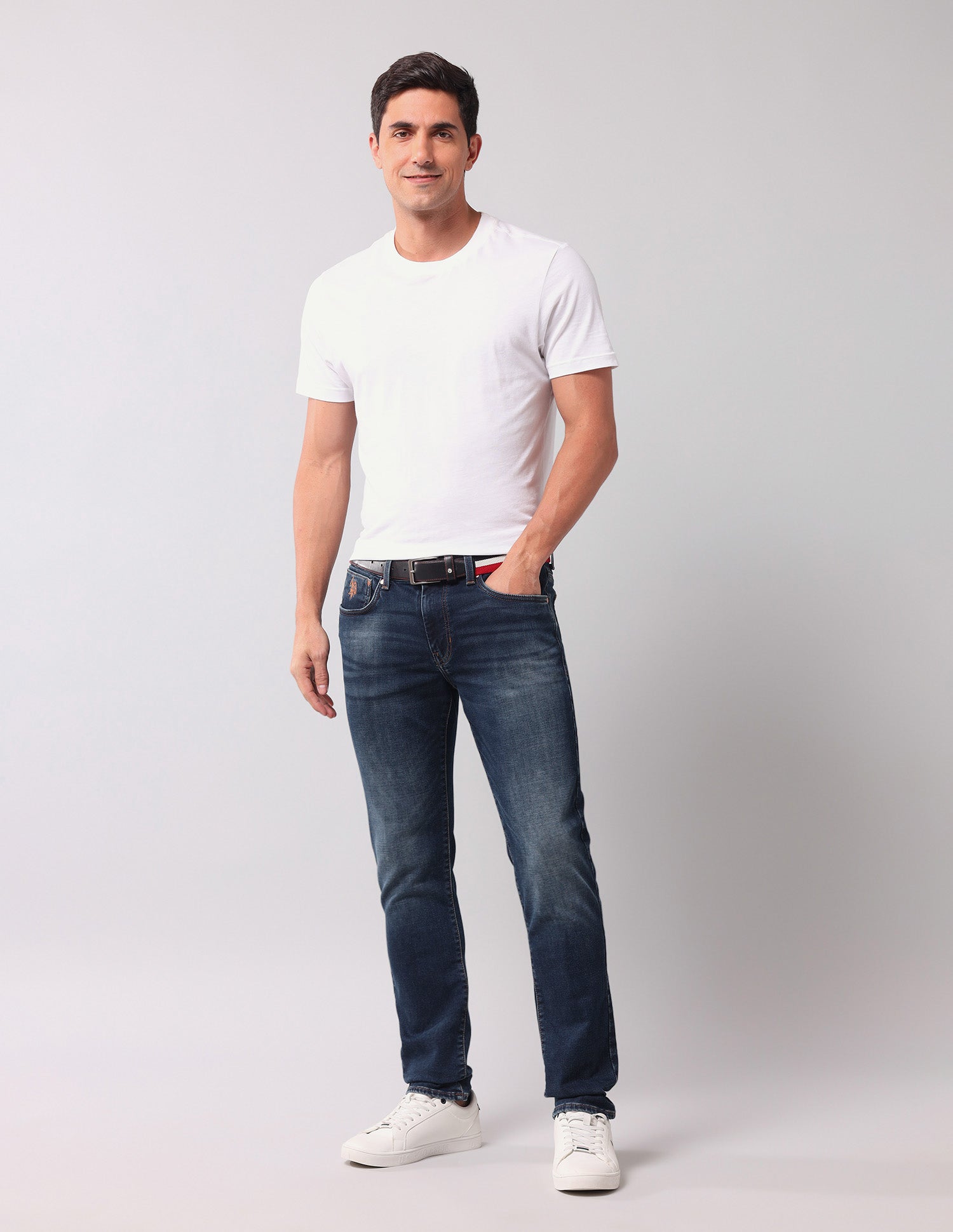 Brandon Slim Tapered Fit Blue Jeans Blue - U.S. Polo Assn. India | Large