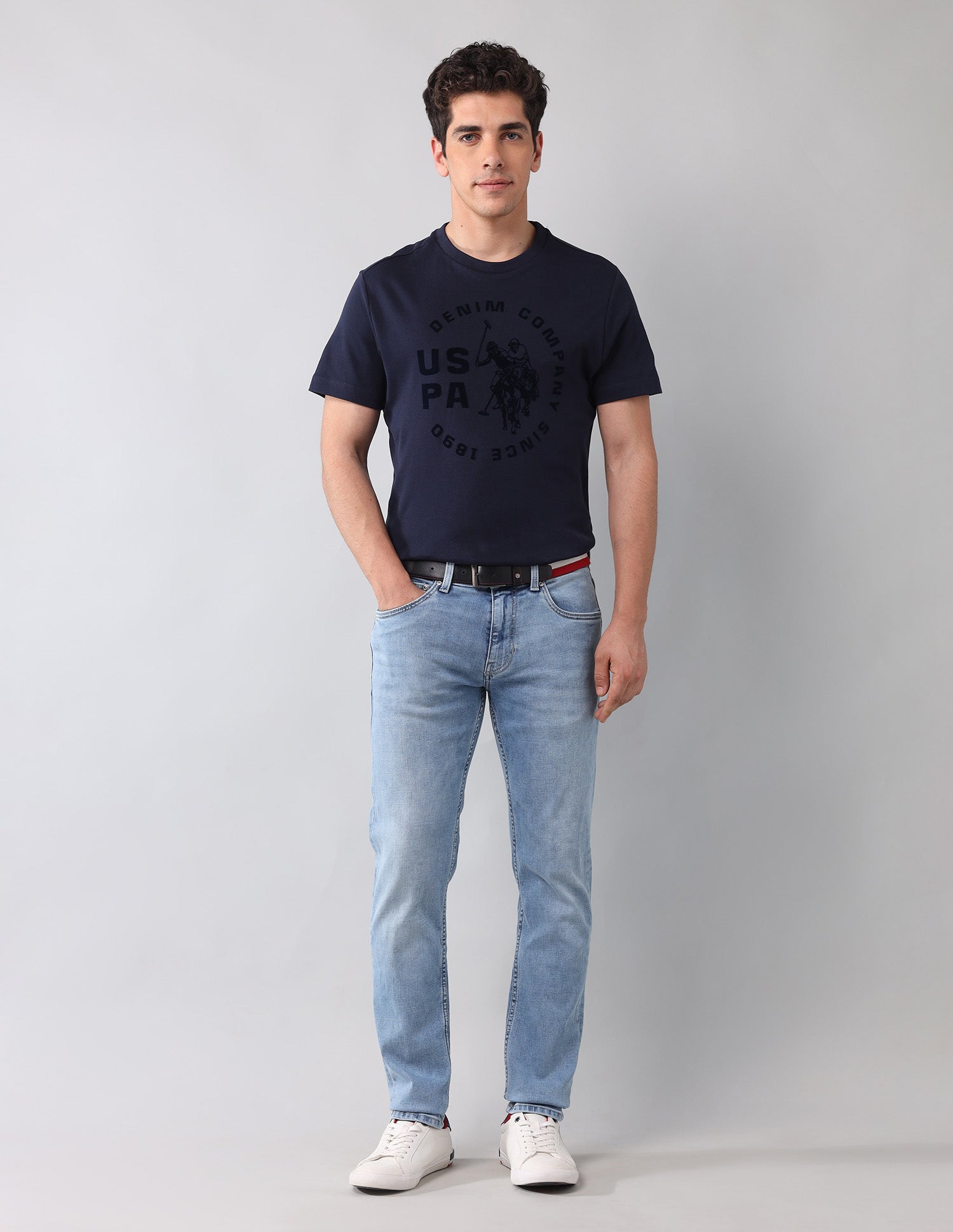 Brandon Slim Tapered Fit Vintage Jeans Light Wash - U.S. Polo Assn. India | Large