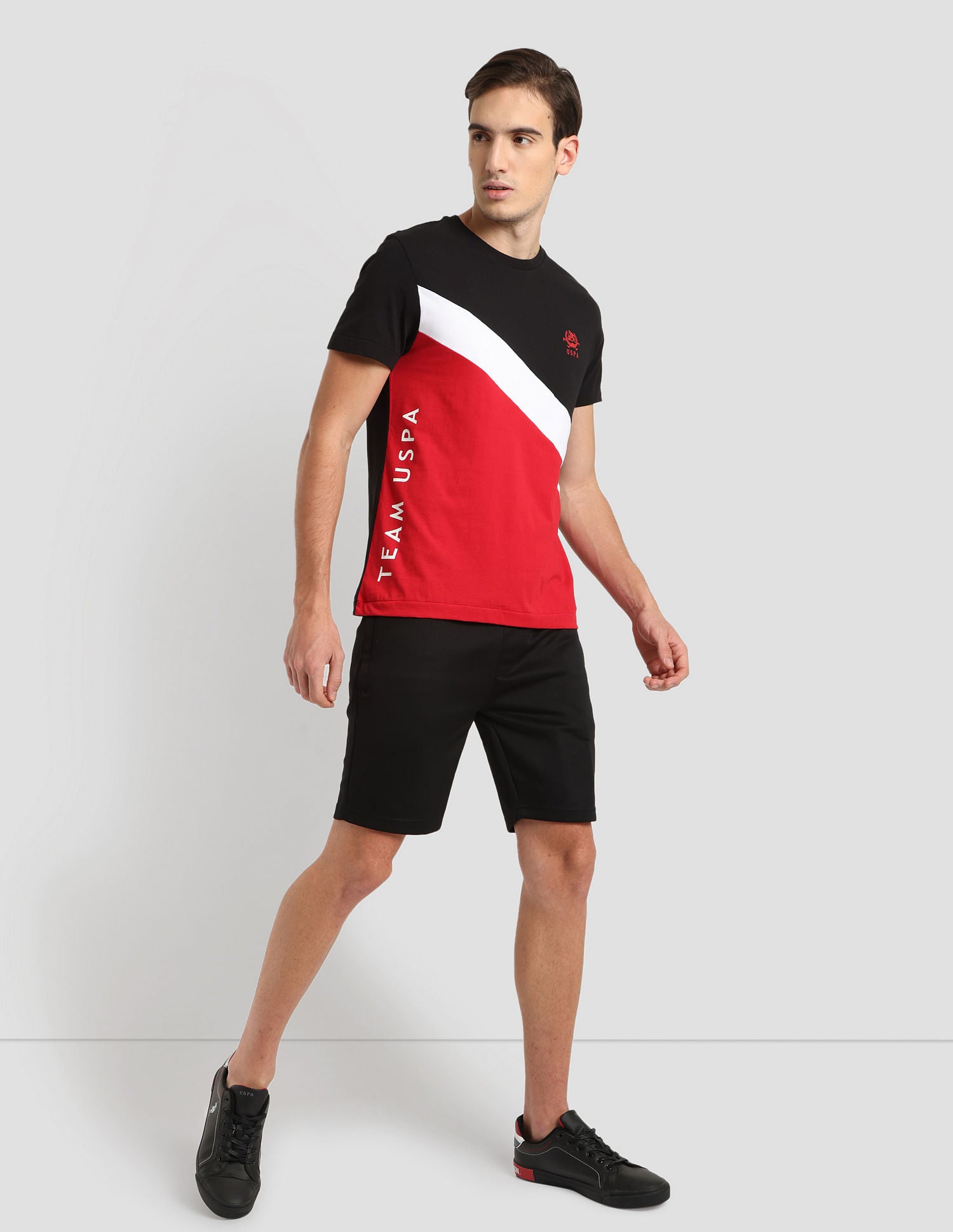 Diagonal Colour Block Active T-Shirt Black - U.S. Polo Assn. India | Large