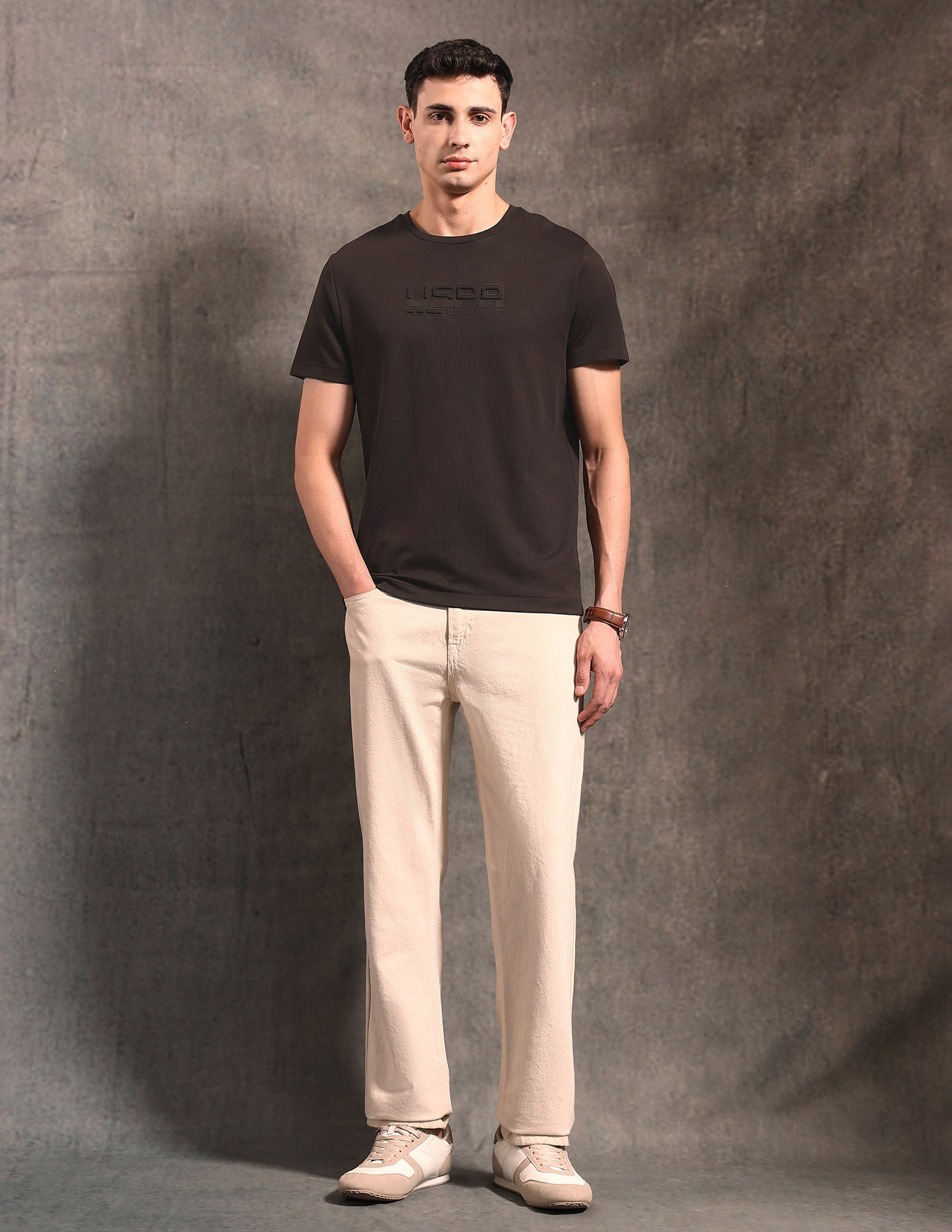 Brand Embossed Black & Gold T-Shirt Dark Brown - U.S. POLO ASSN. | Large