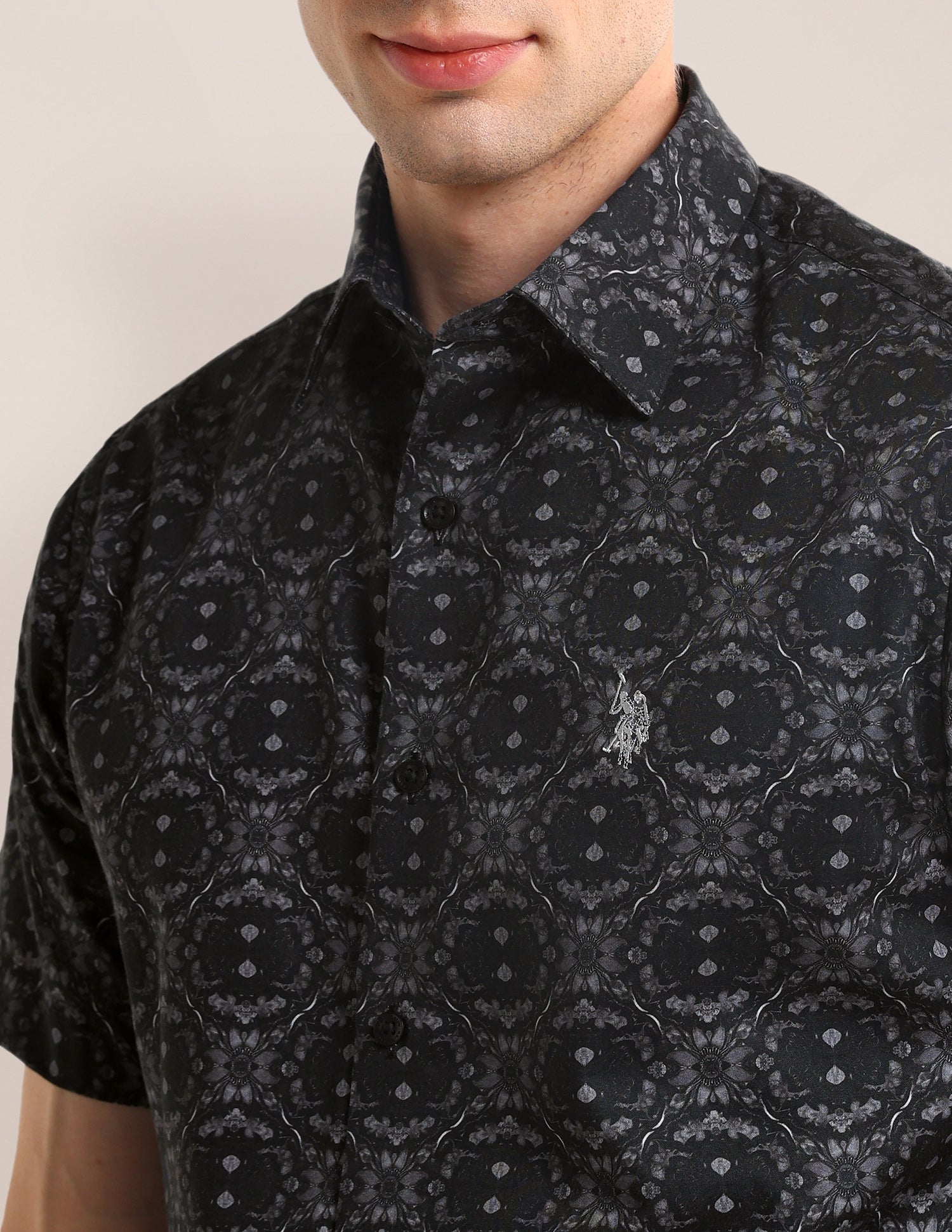 Floral Regular Fit Shirt Black - U.S. POLO ASSN. | Large