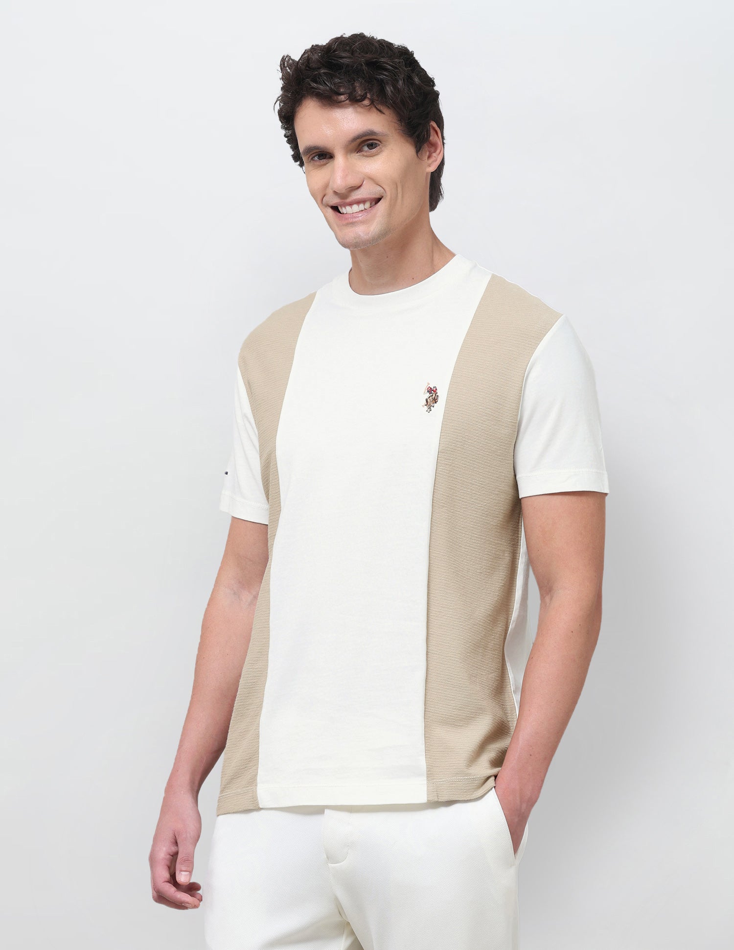 Colourblocked Slim Fit T-Shirt Ivory - U.S. Polo Assn. India | Large