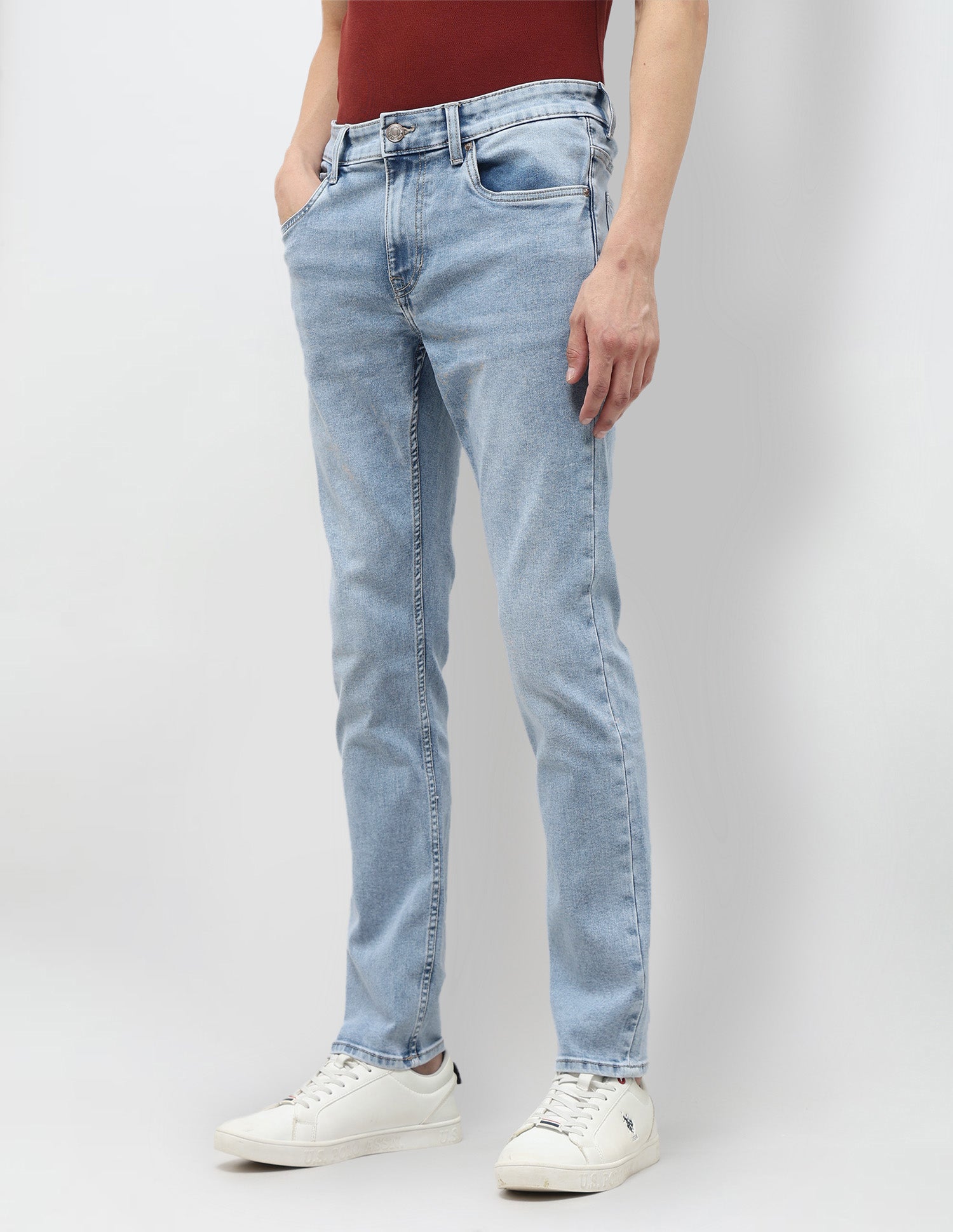 Brandon Slim Tapered Fit Blue Jeans Light Indigo - U.S. Polo Assn. India | Large