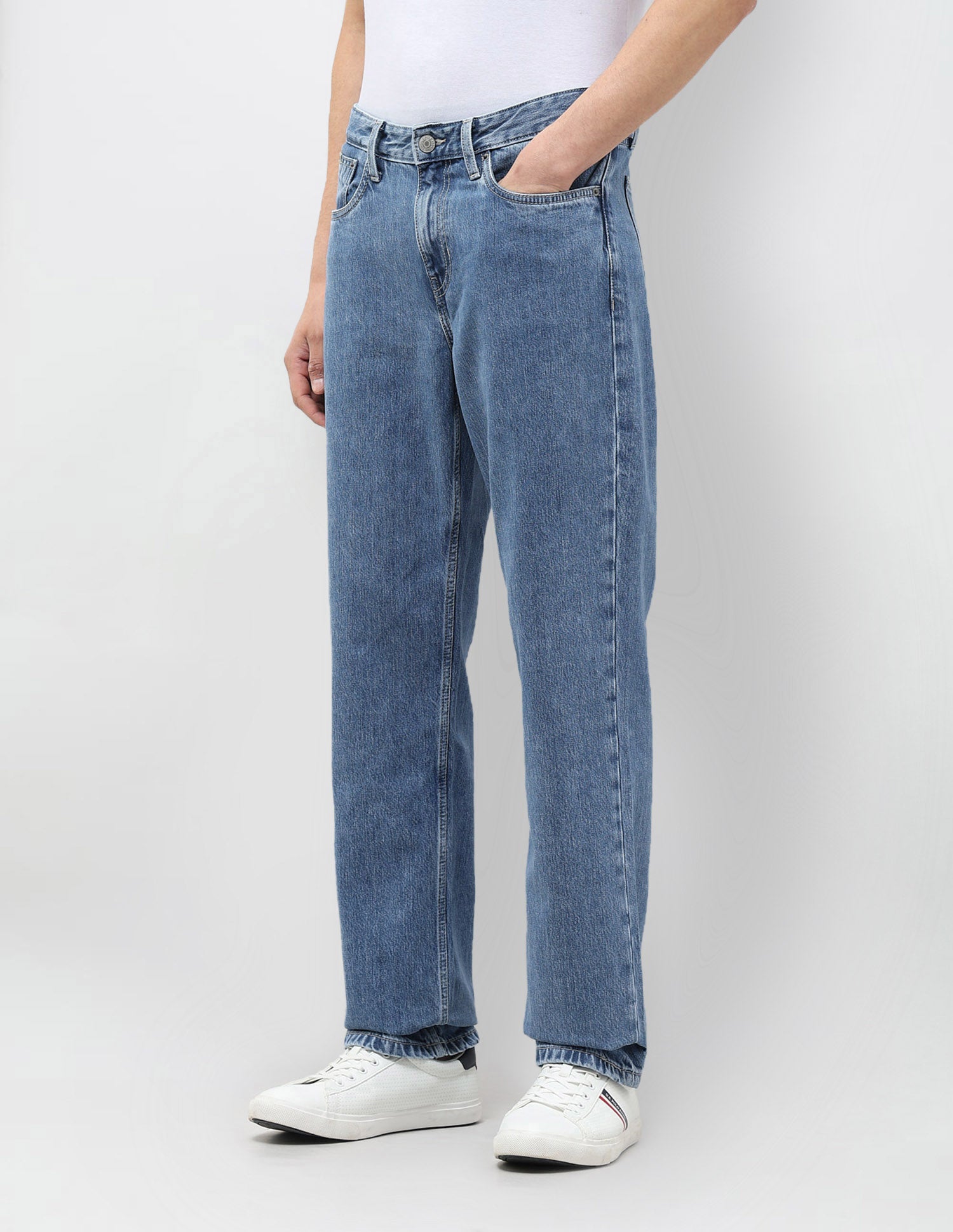 Shawn Relaxed Fit Blue Jeans Light Wash - U.S. POLO ASSN. | Large