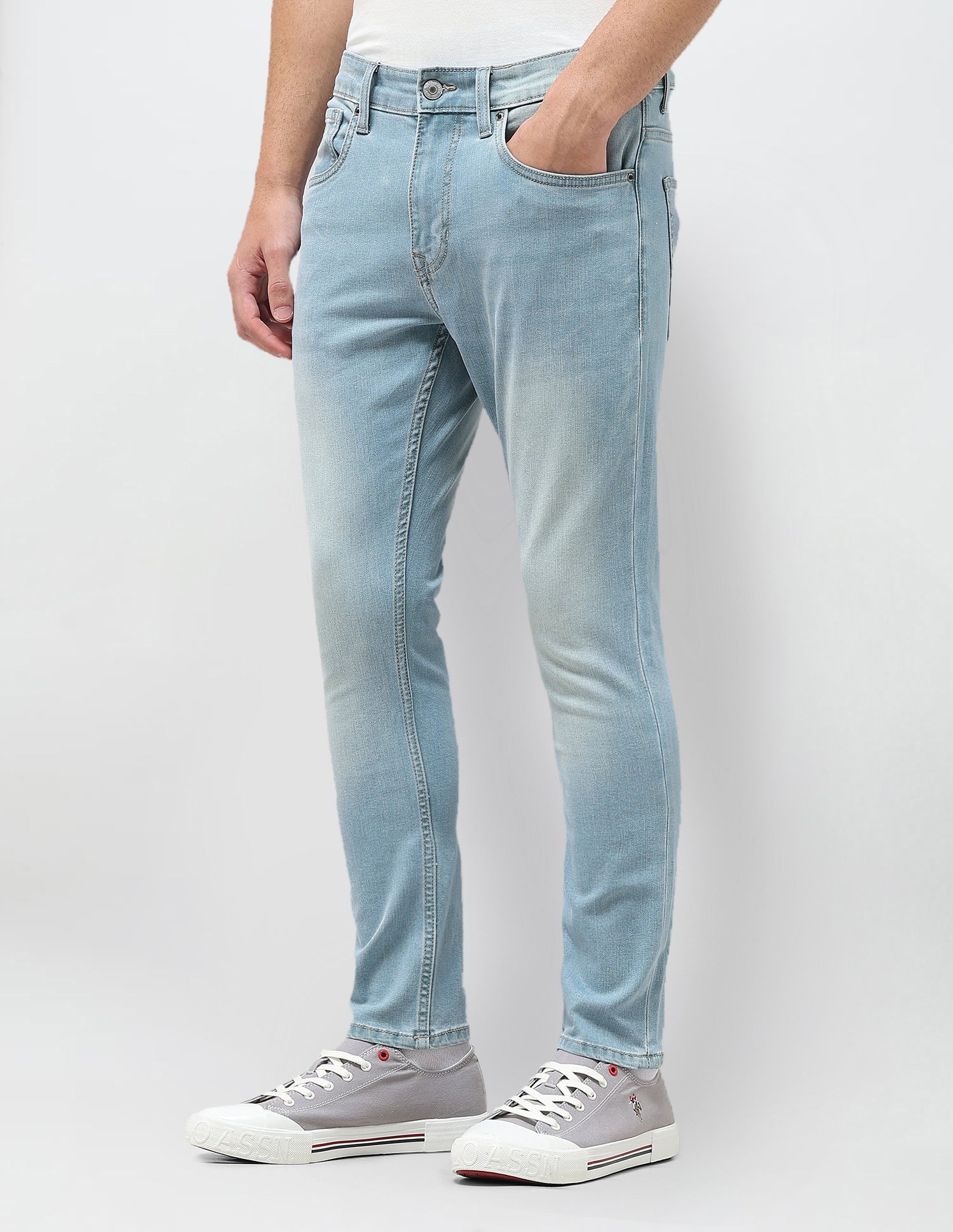 Henry Tapered Fit Blue Jeans Light Indigo - U.S. Polo Assn. India | Large