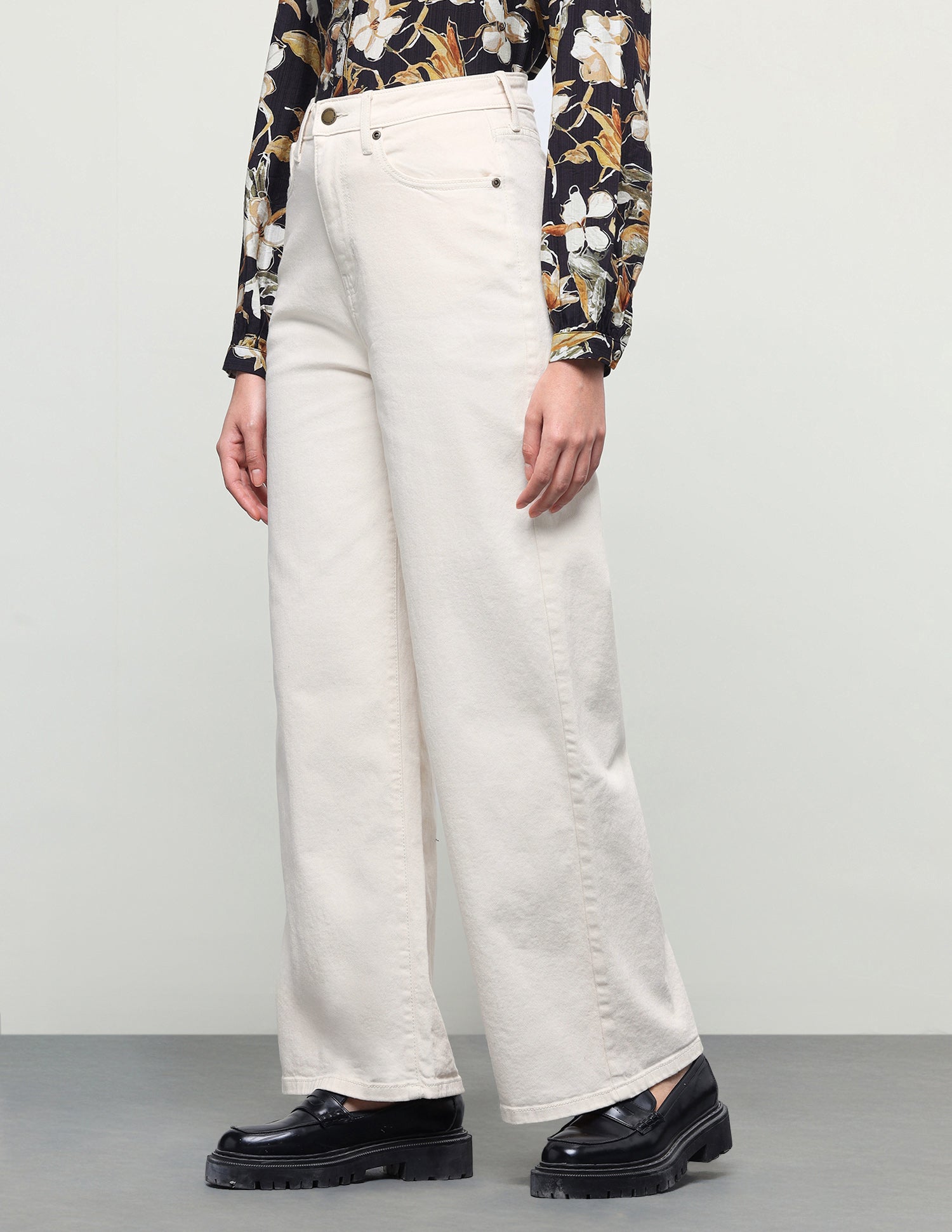 Wide Leg Fit Beige Jeans Ecru - U.S. Polo Assn. India | Large