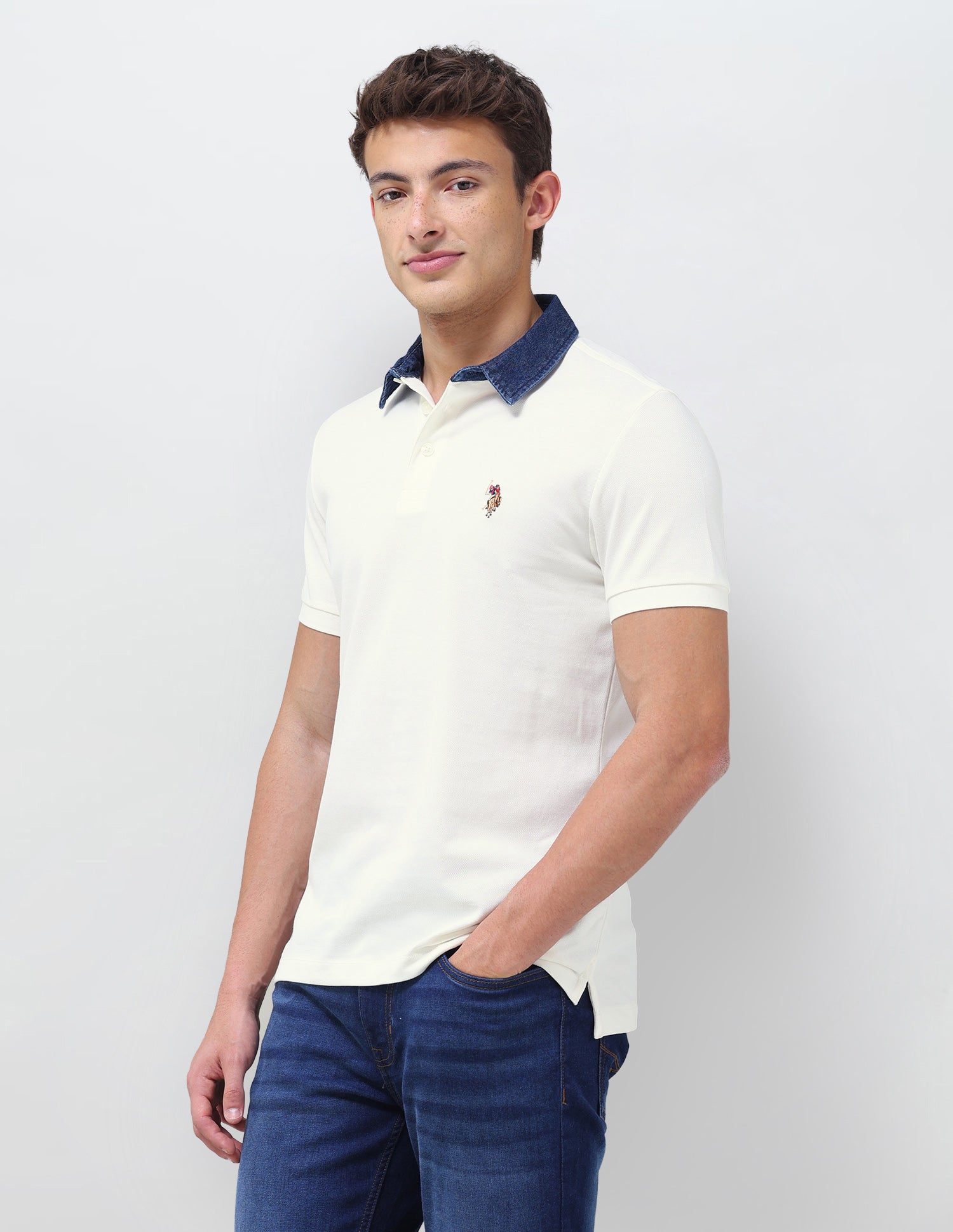 Solid Slim Fit Polo Shirt Ivory - U.S. Polo Assn. India | Large