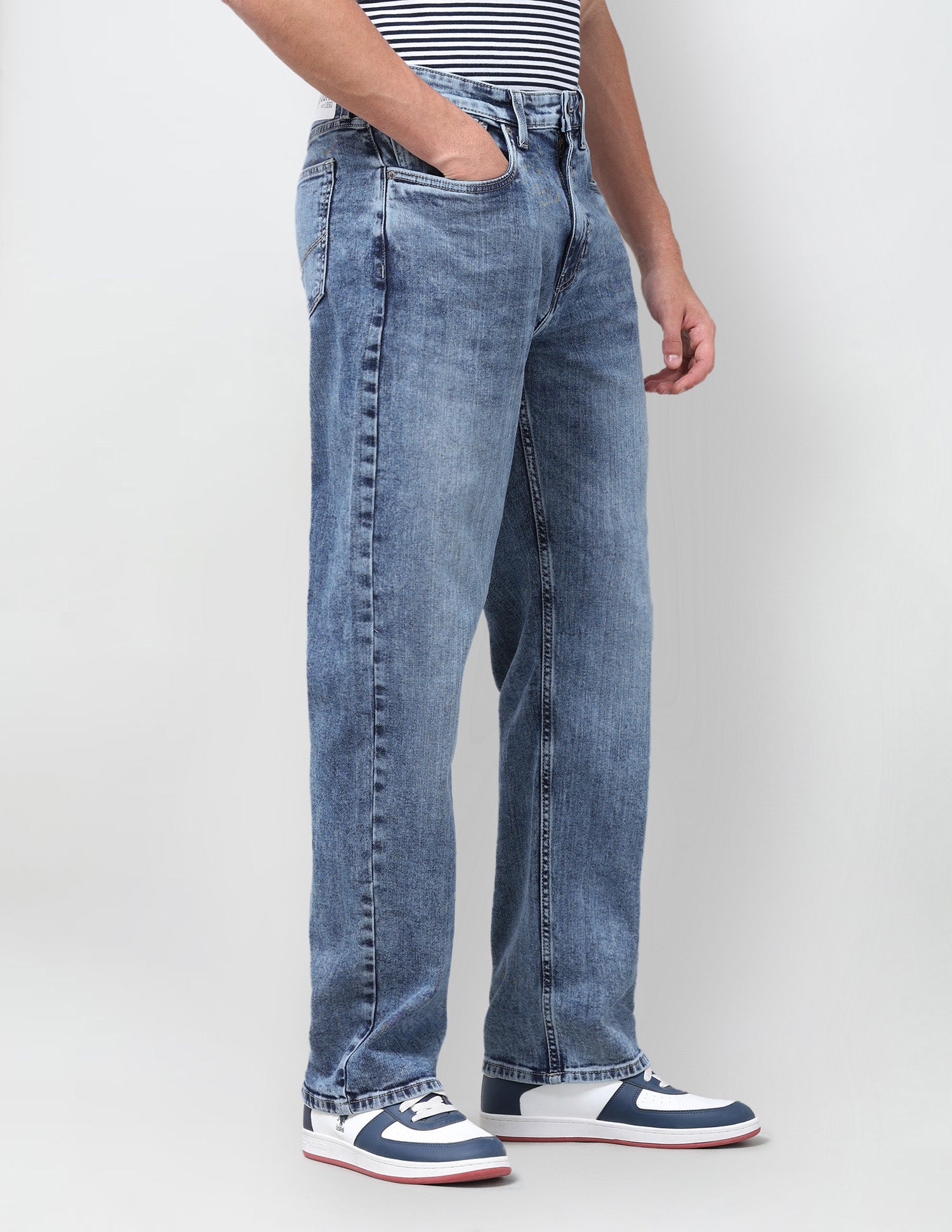 Logan Loose Straight Fit Blue Jeans Light Blue - U.S. Polo Assn. India | Large