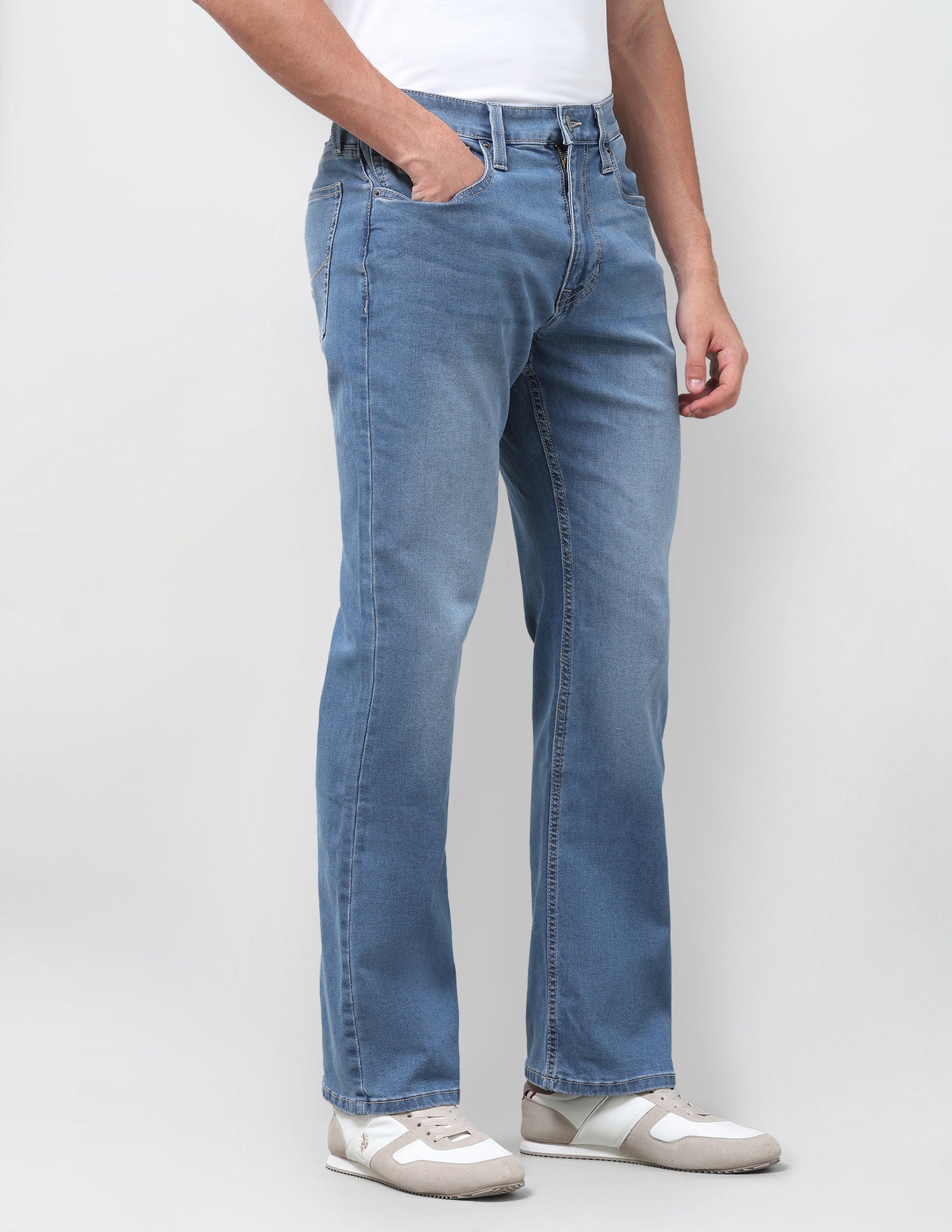 Connor Bootcut Fit Blue Jeans Light Indigo - U.S. Polo Assn. India | Large