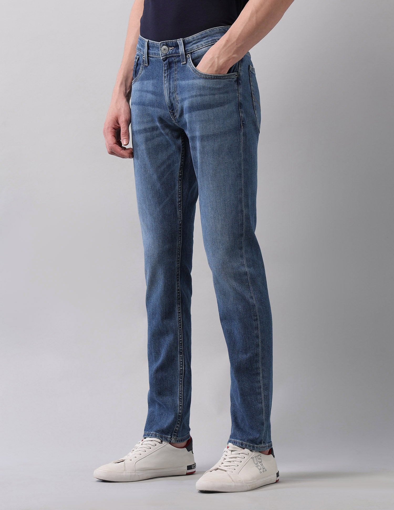 Brandon Slim Tapered Fit Blue Jeans Blue - U.S. POLO ASSN. | Large