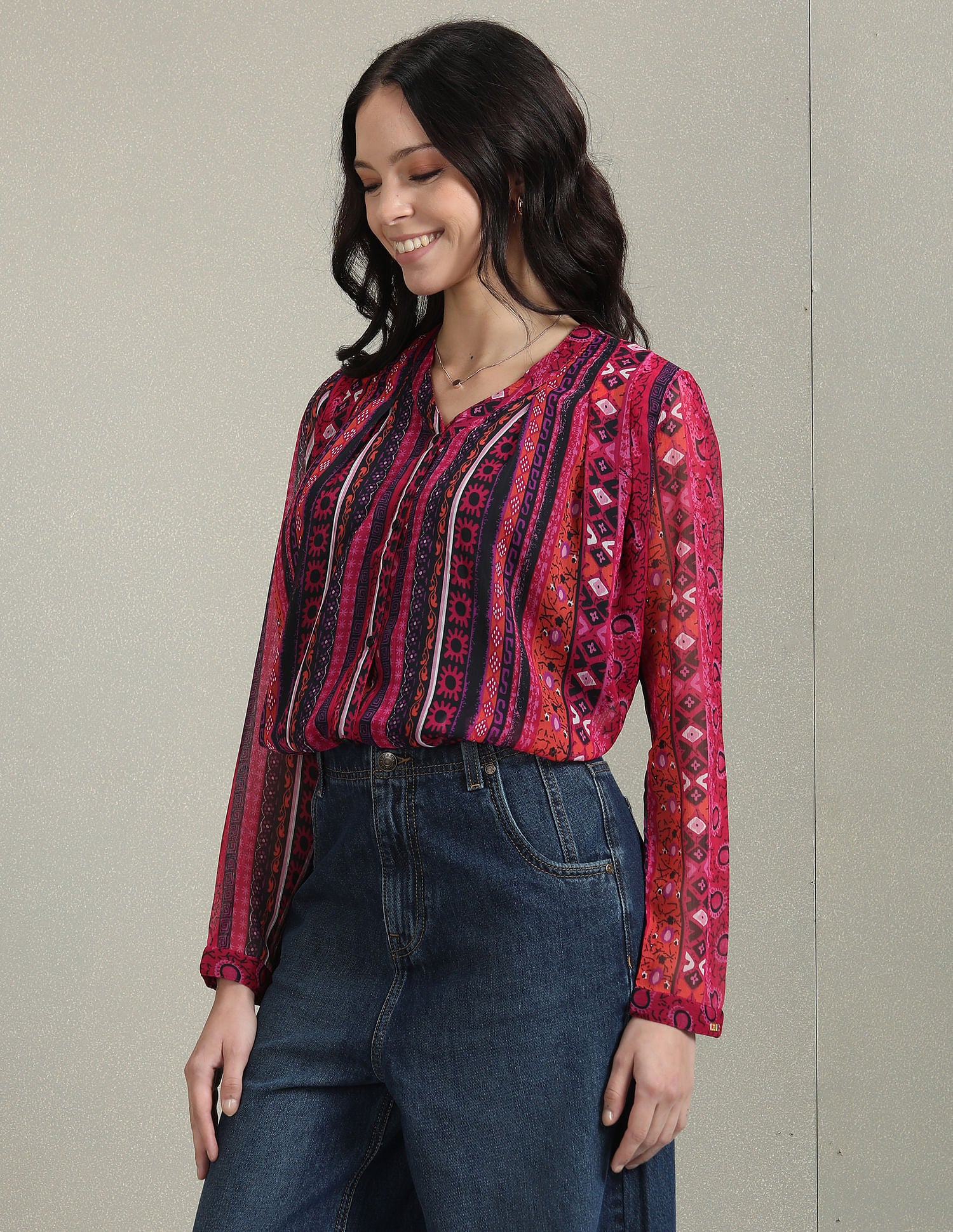 V-Neck Graphic Print Top Fuschia - U.S. POLO ASSN. | Large