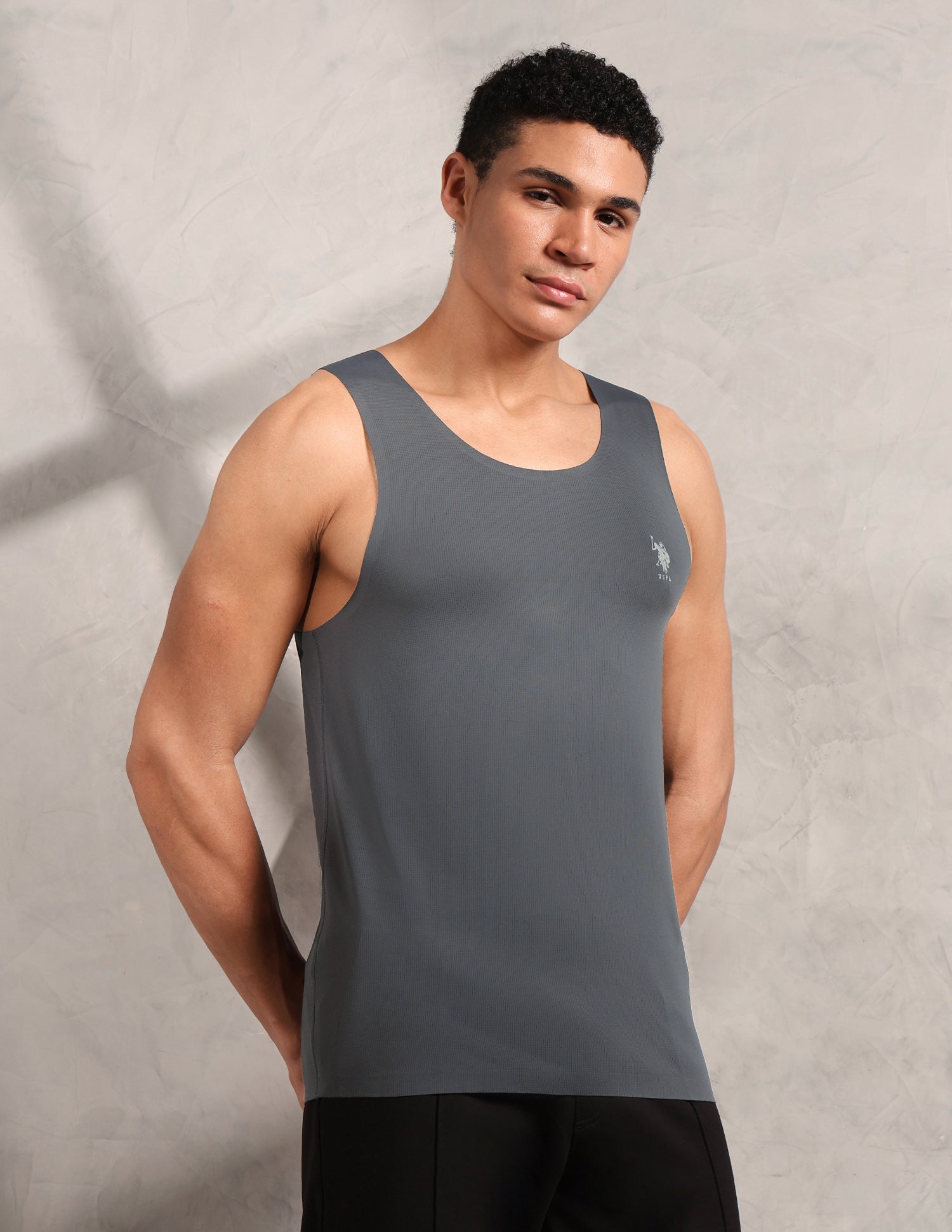 Breathe Easy Mesh Seamless RV001 Sports Vest Asphalt - U.S. Polo Assn. India | Large