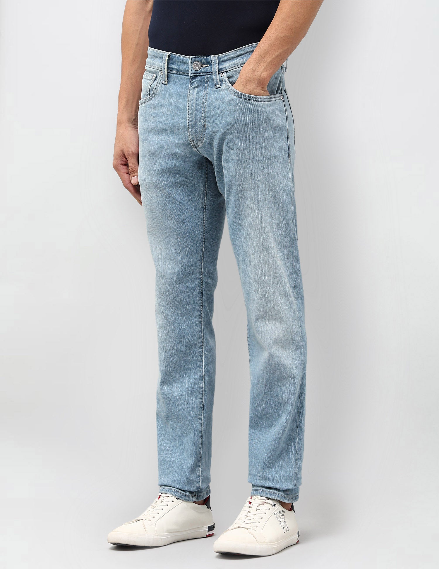 Brandon Slim Tapered Fit Blue Jeans Light Wash - U.S. POLO ASSN. | Large