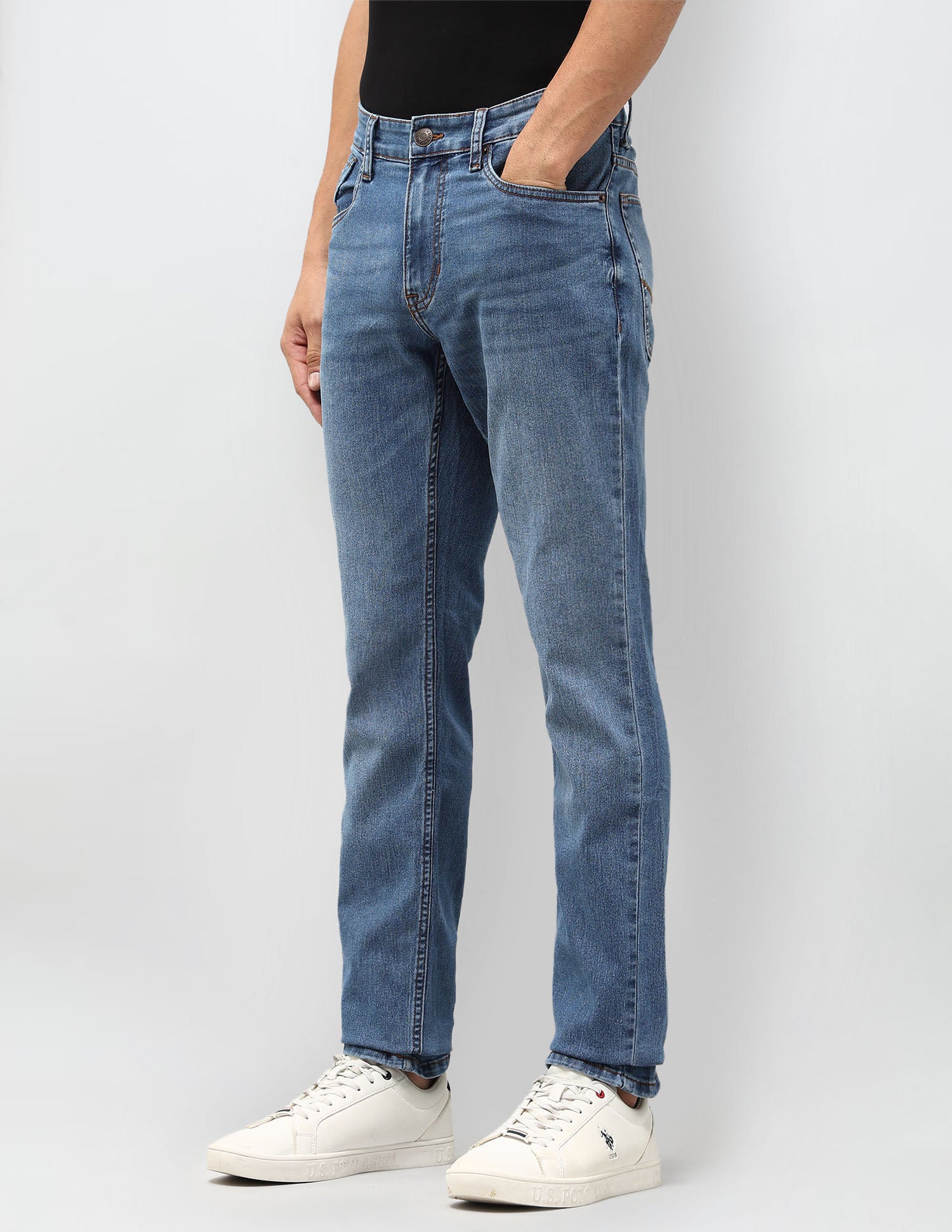 Brandon Slim Tapered Fit Blue Jeans Blue - U.S. Polo Assn. India | Large